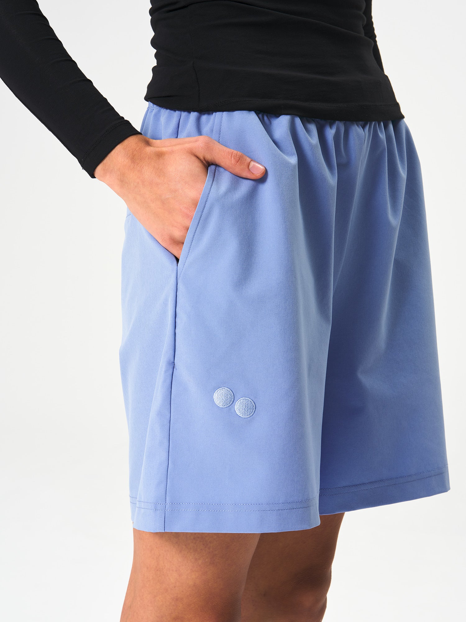 pinqponq-Active-Shorts-Pool-Blue-model-front-detail