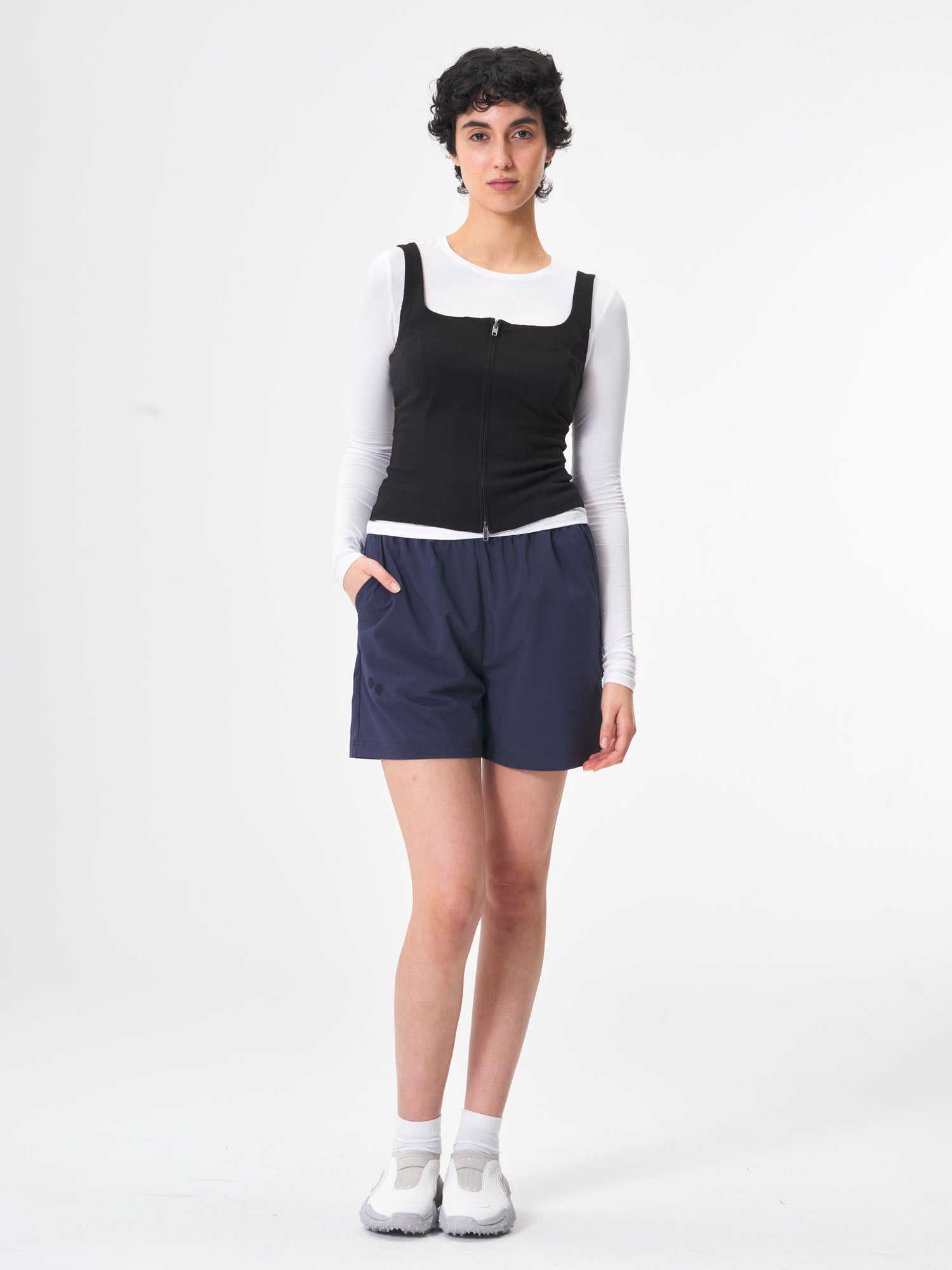 pinqponq-Active-Shorts-Basalt-Grey-model-female-front