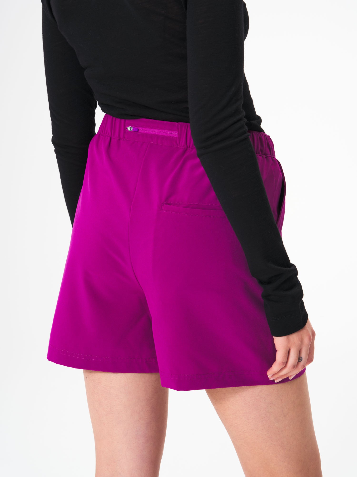 pinqponq-Active-Shorts-Radiant-Fuchsia-model-female-back-detail