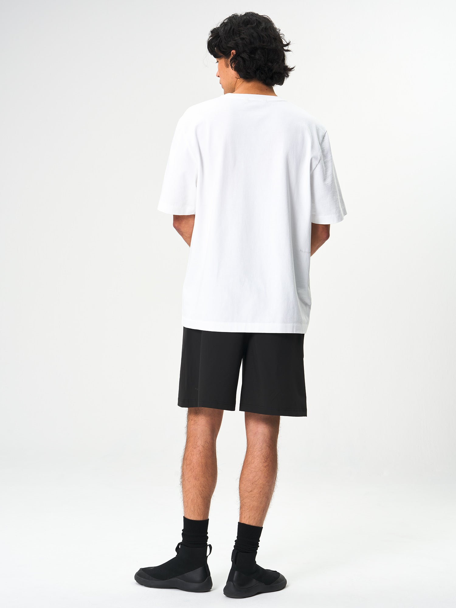 pinqponq-Active-Shorts-Peat-Black-model-back