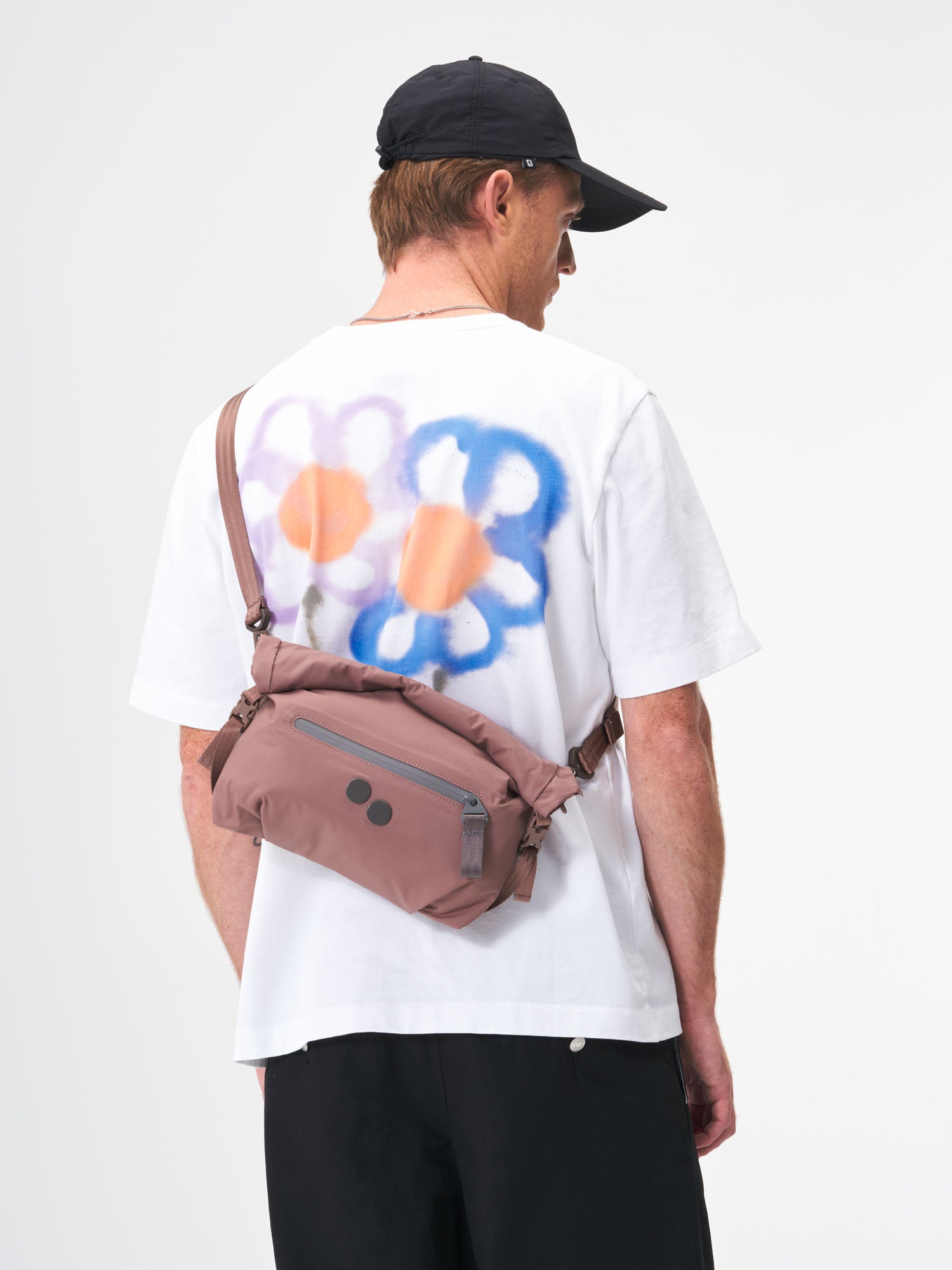 pinqponq-Aksel-Pure-Mauve-model-male-front