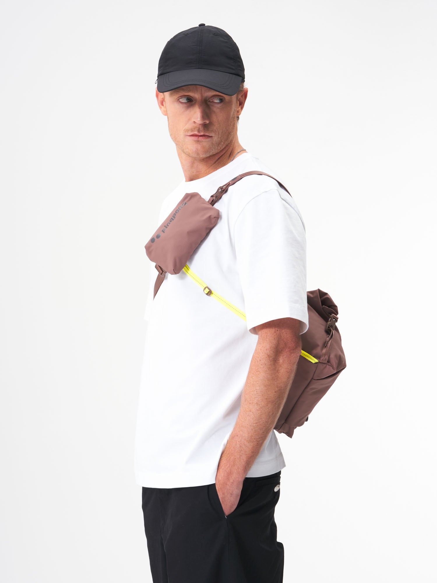 pinqponq-Aksel-Pure-Mauve-model-male-side