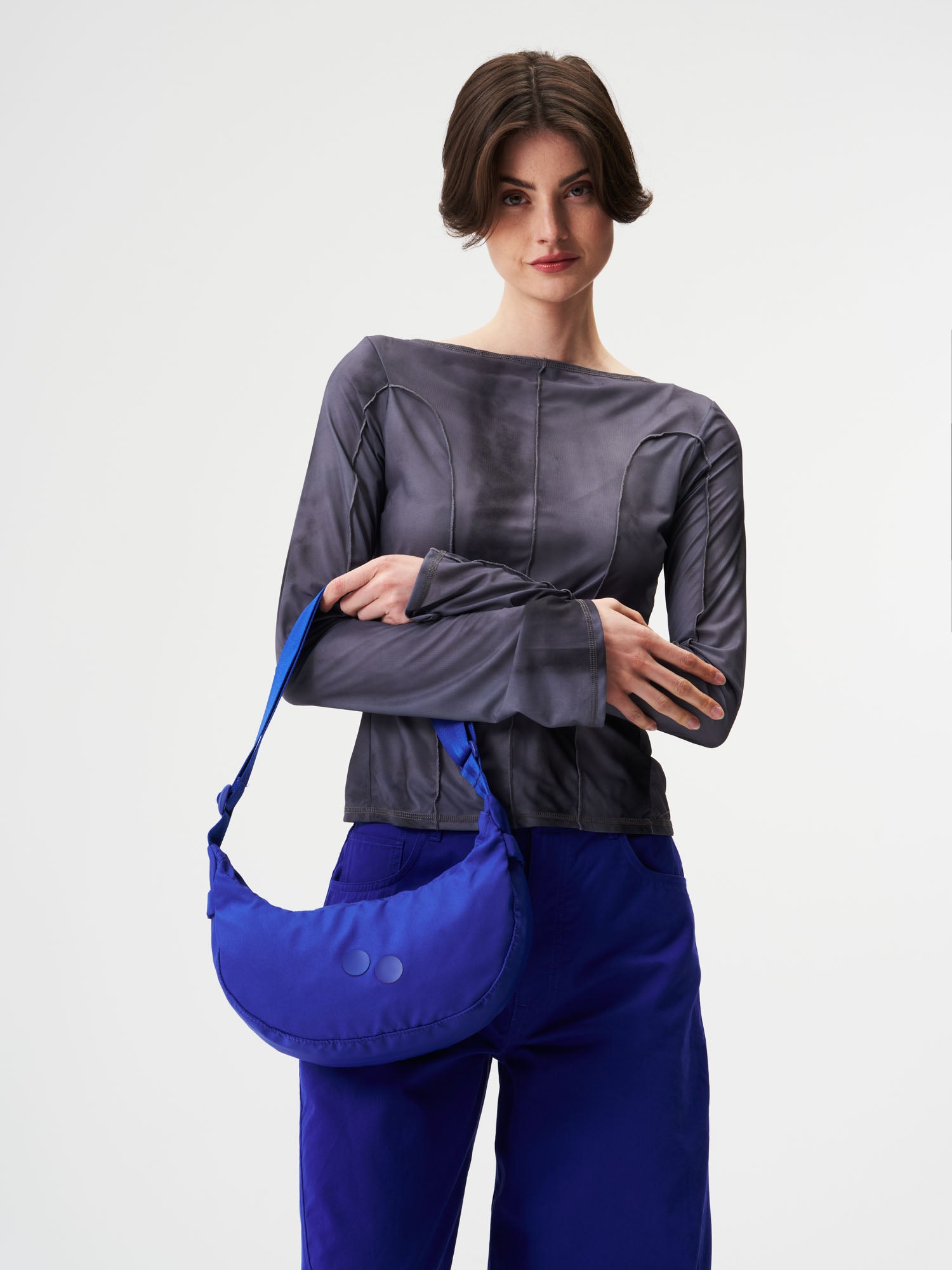 pinqponq-Krumm-Small-Ultimate-Blue-model-front