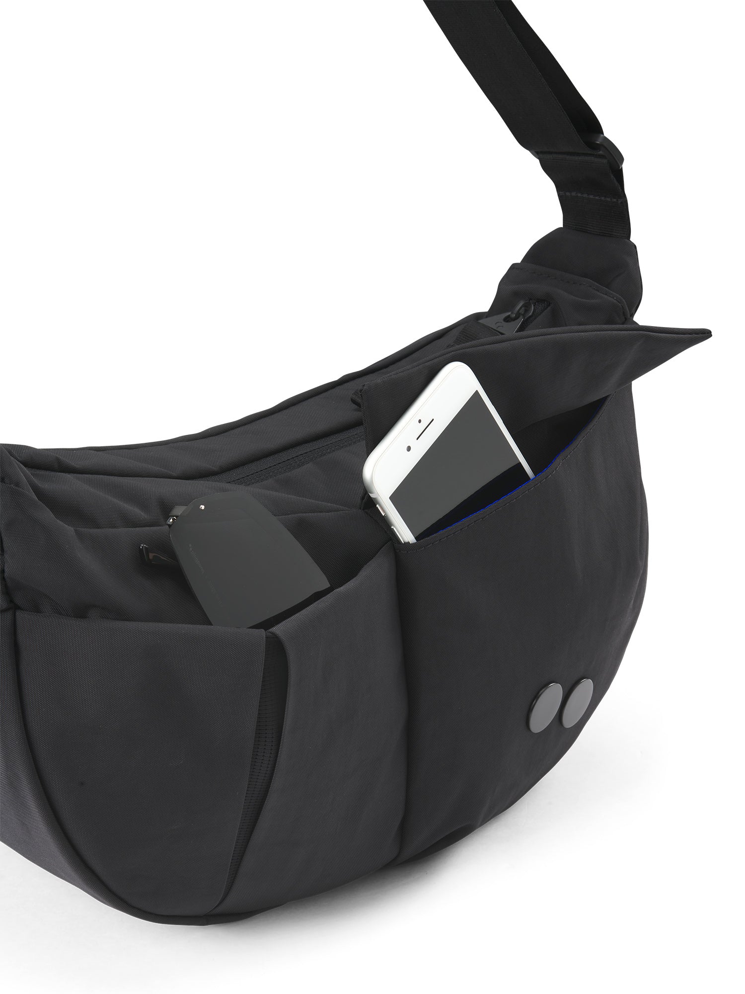 pinqponq-Krumm-Medium-Crinkle-Black-details