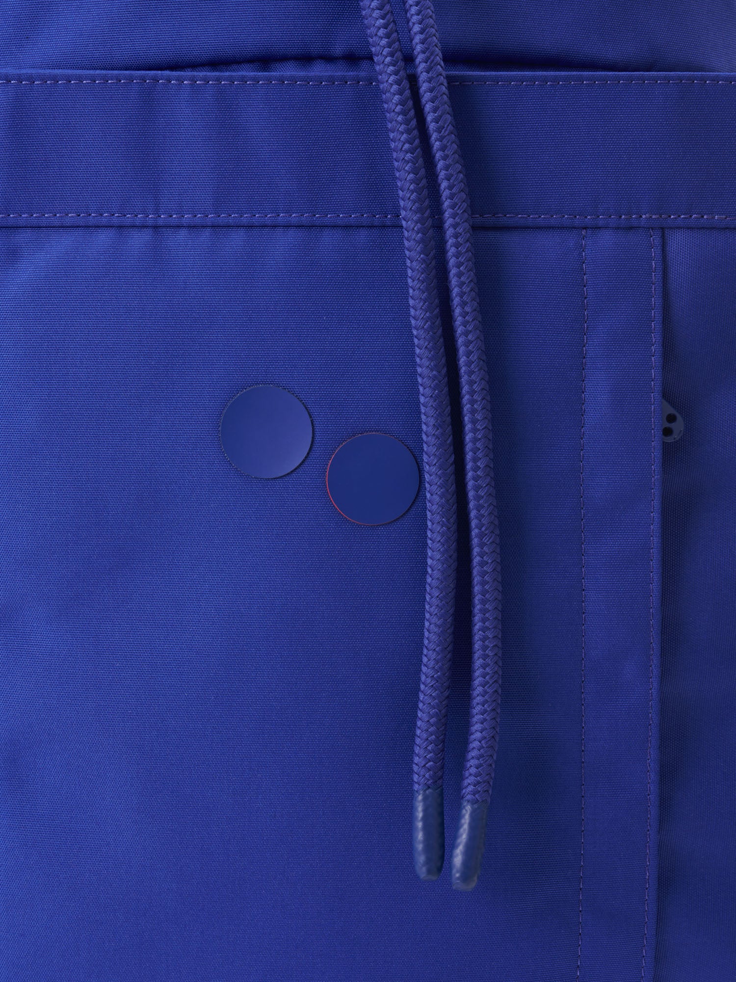 pinqponq-Blok-Medium-Ultimate-Blue-closeup