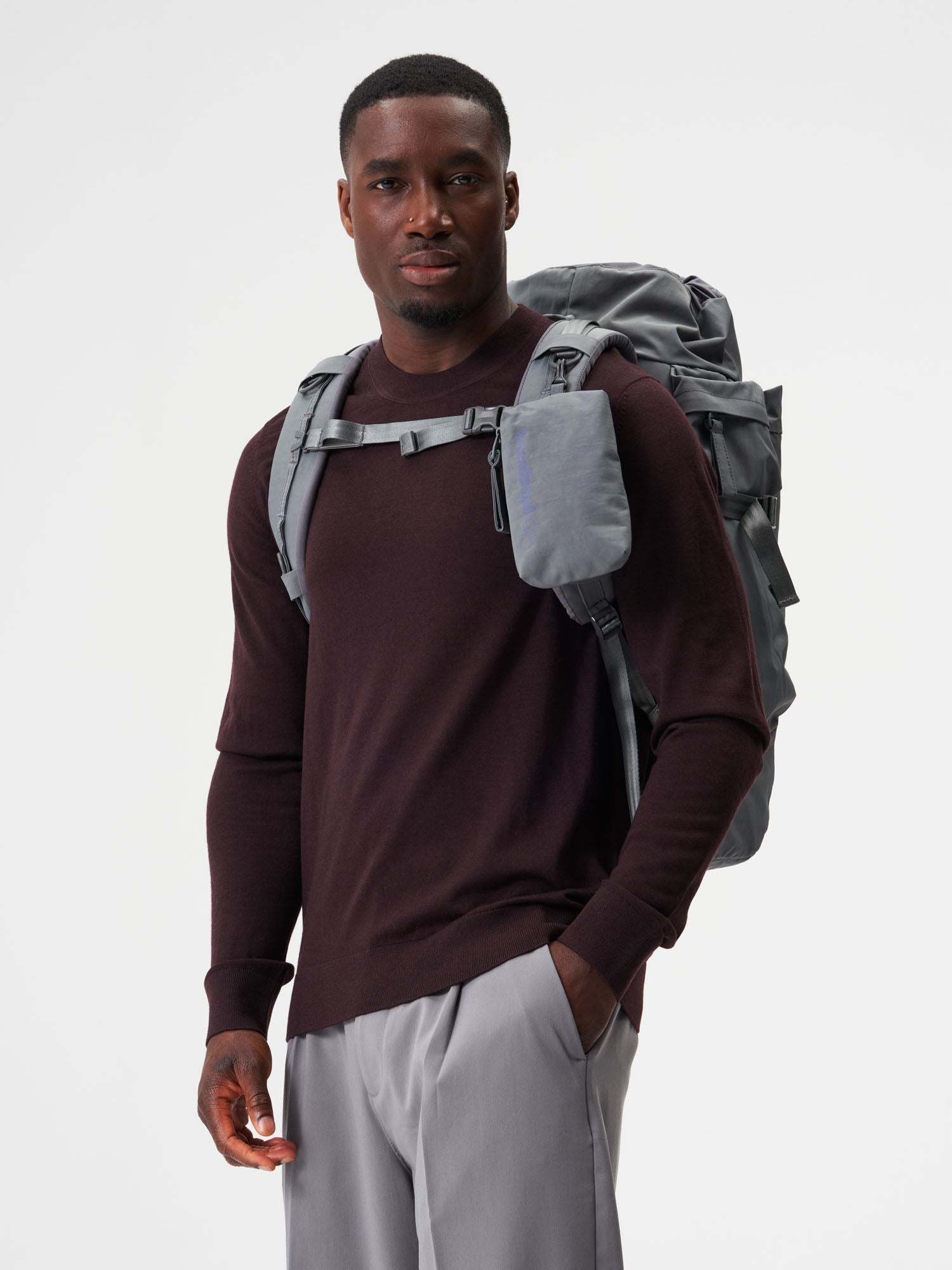 pinqponq-Blok-Large-Crinkle-Grey-model-back