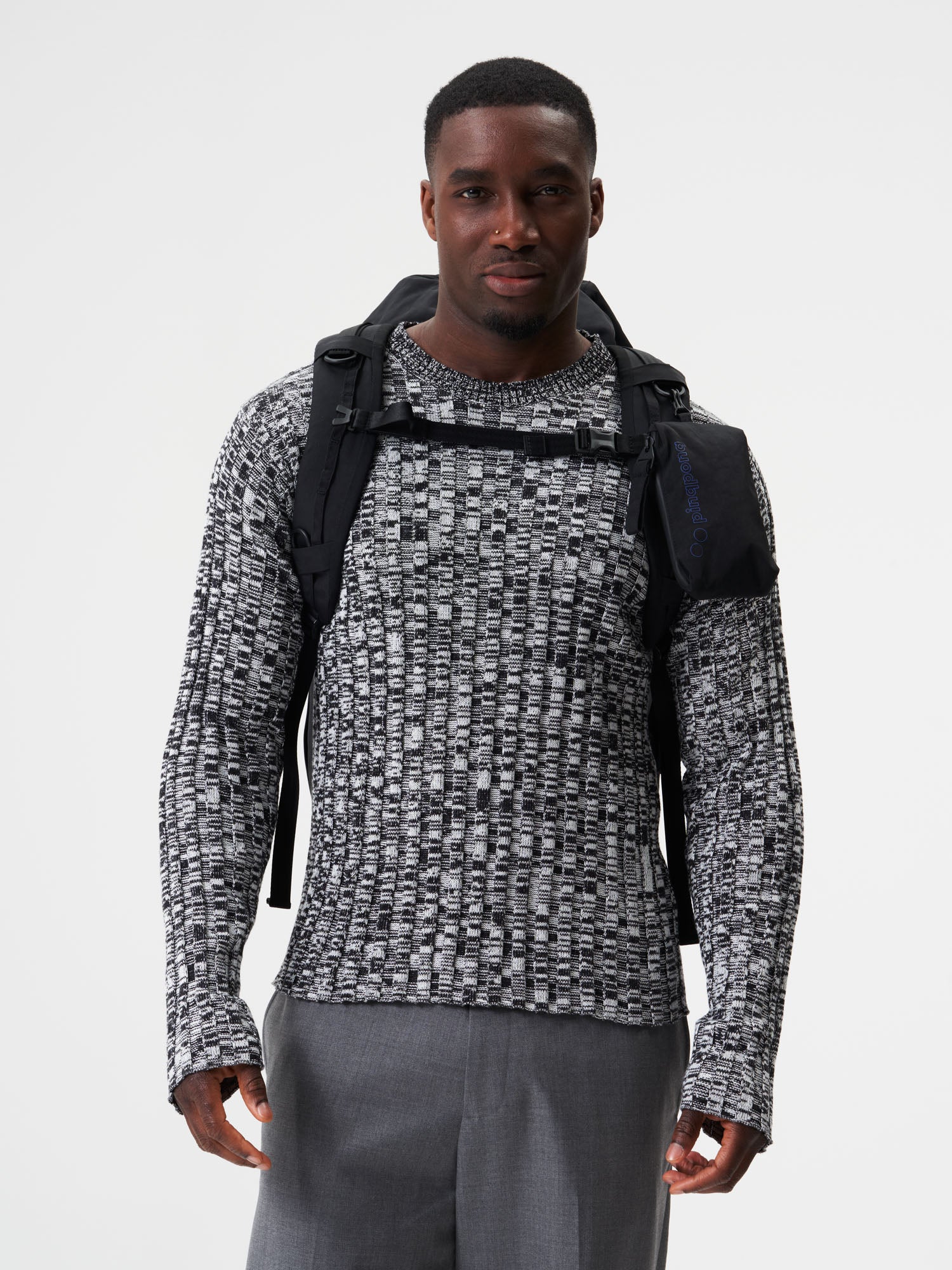 pinqponq-backpack-blok-large-crinkle-black-model-back