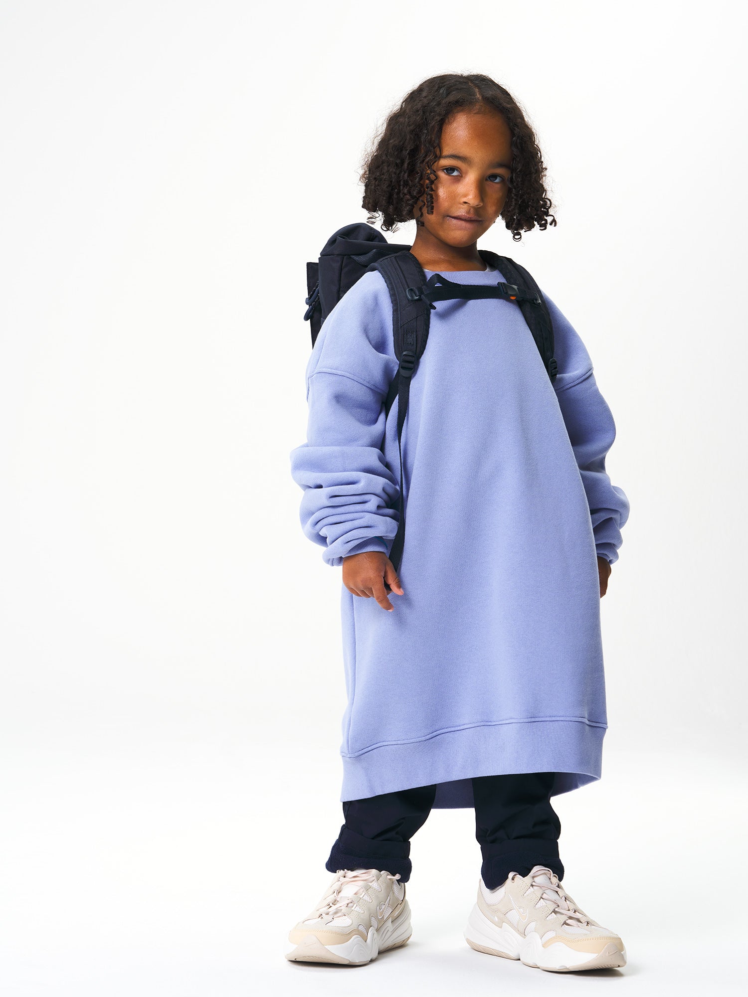 pinqponq-Blok-Mini-Fjord-Navy-model-front