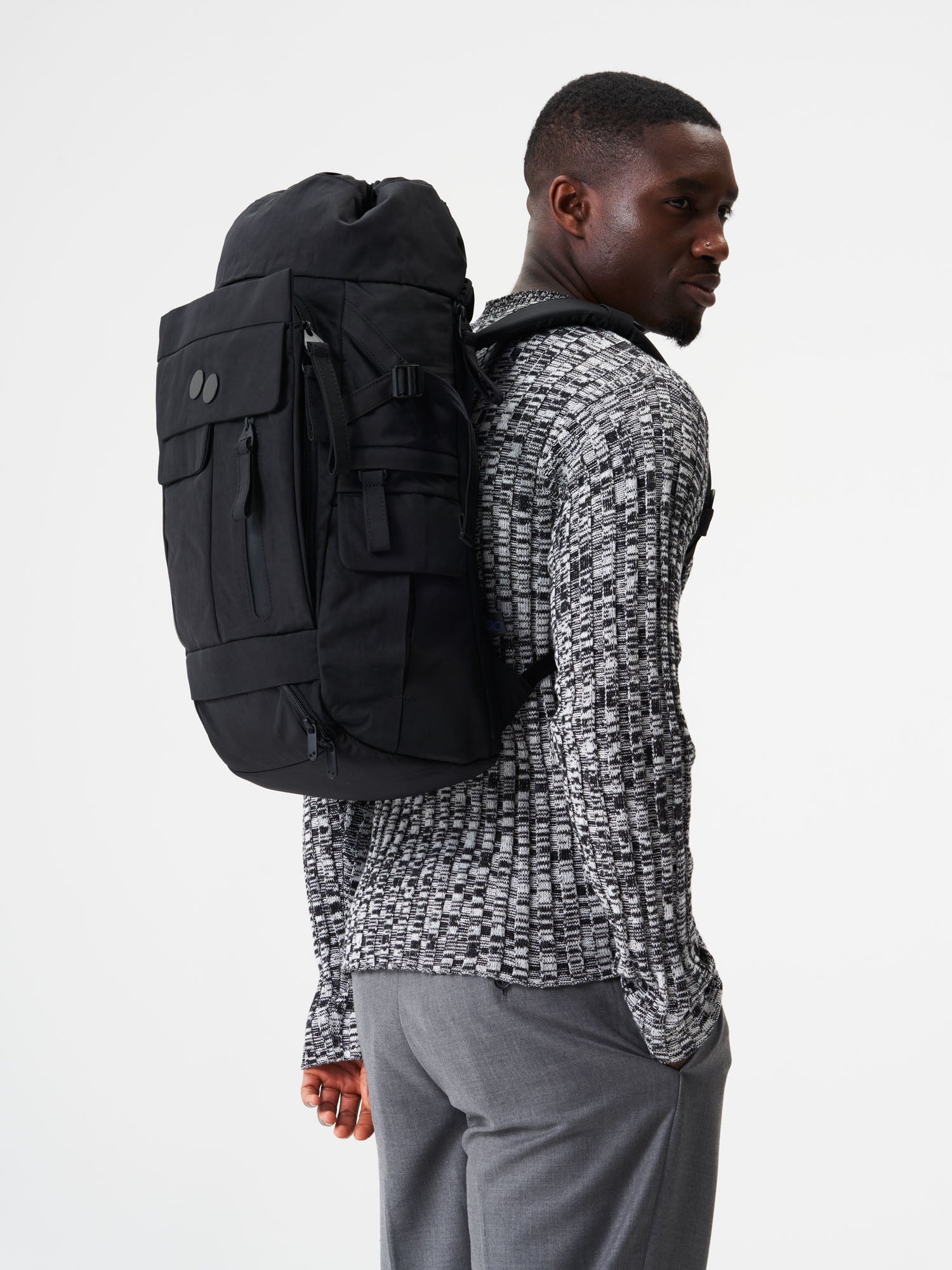 Blok Medium - Crinkle Black