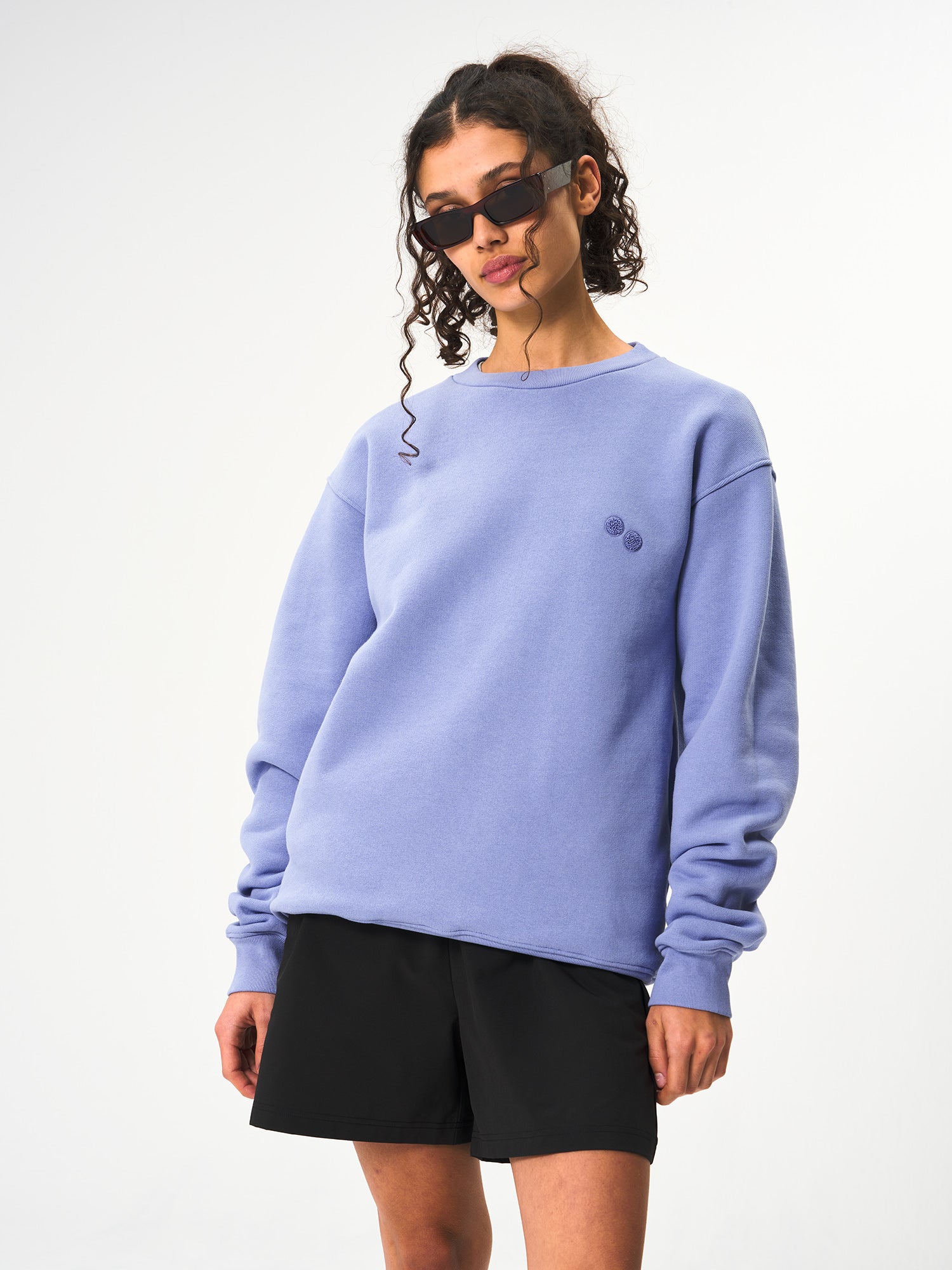 pinqponq-Sweatshirt-Unisex-Pool-Blue-model-front