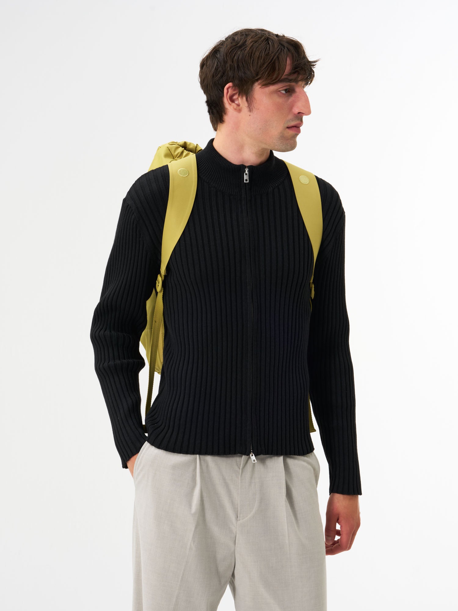 pinqponq-Kalm-Bitter-Lemon-model-back