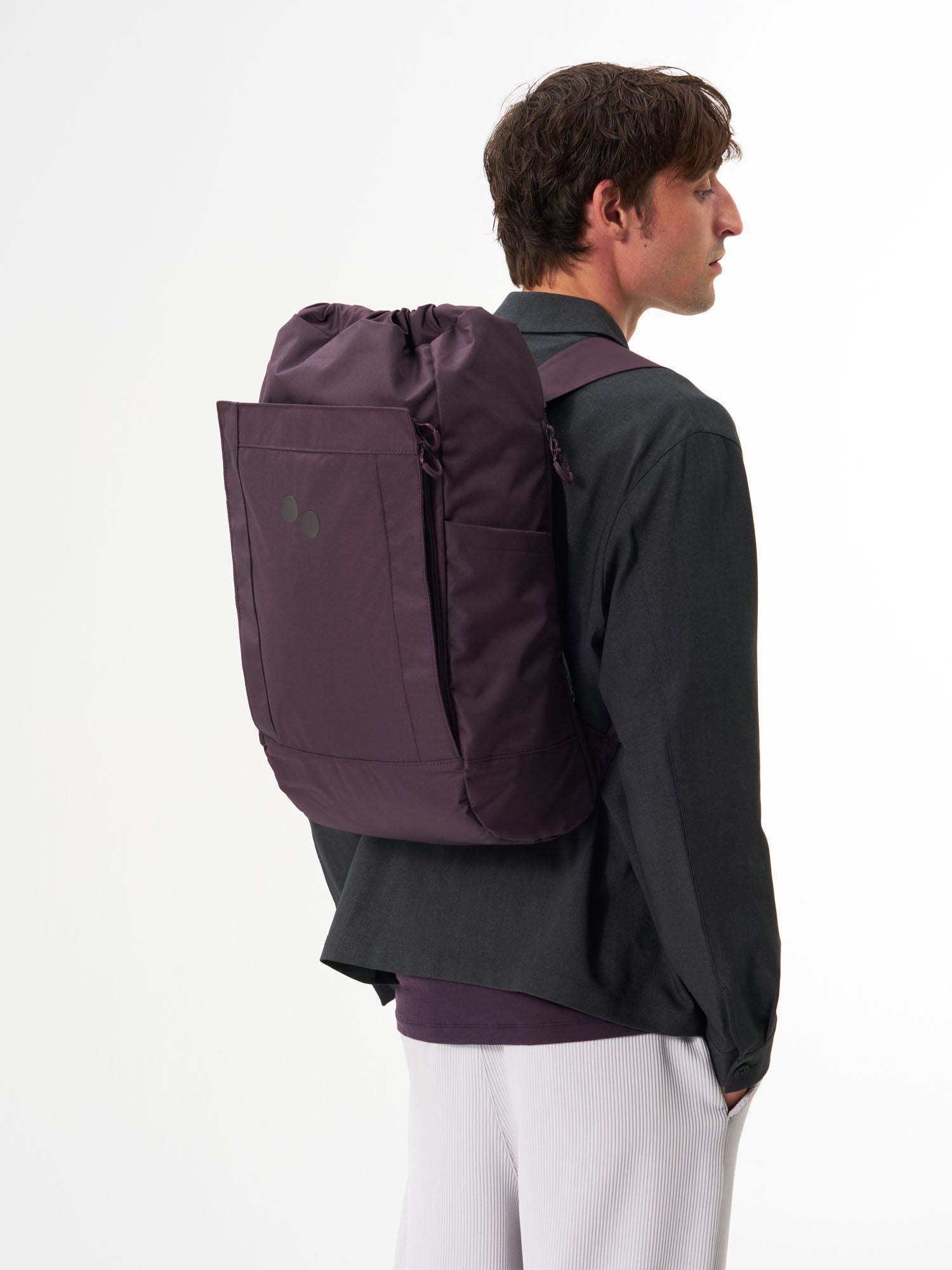 pinqponq-Kalm-Midnight-Plum-model-front