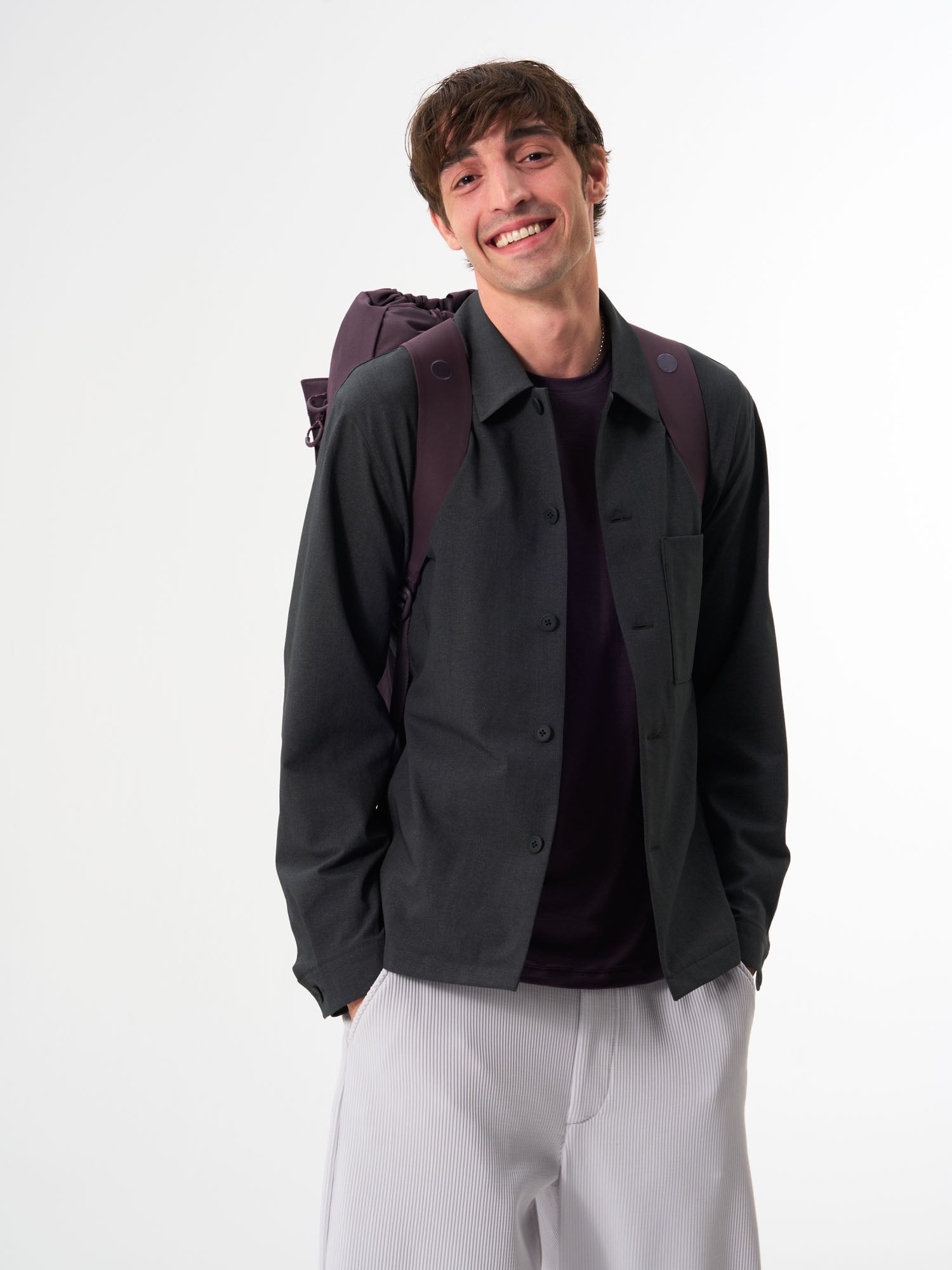 pinqponq-Kalm-Midnight-Plum-model-back