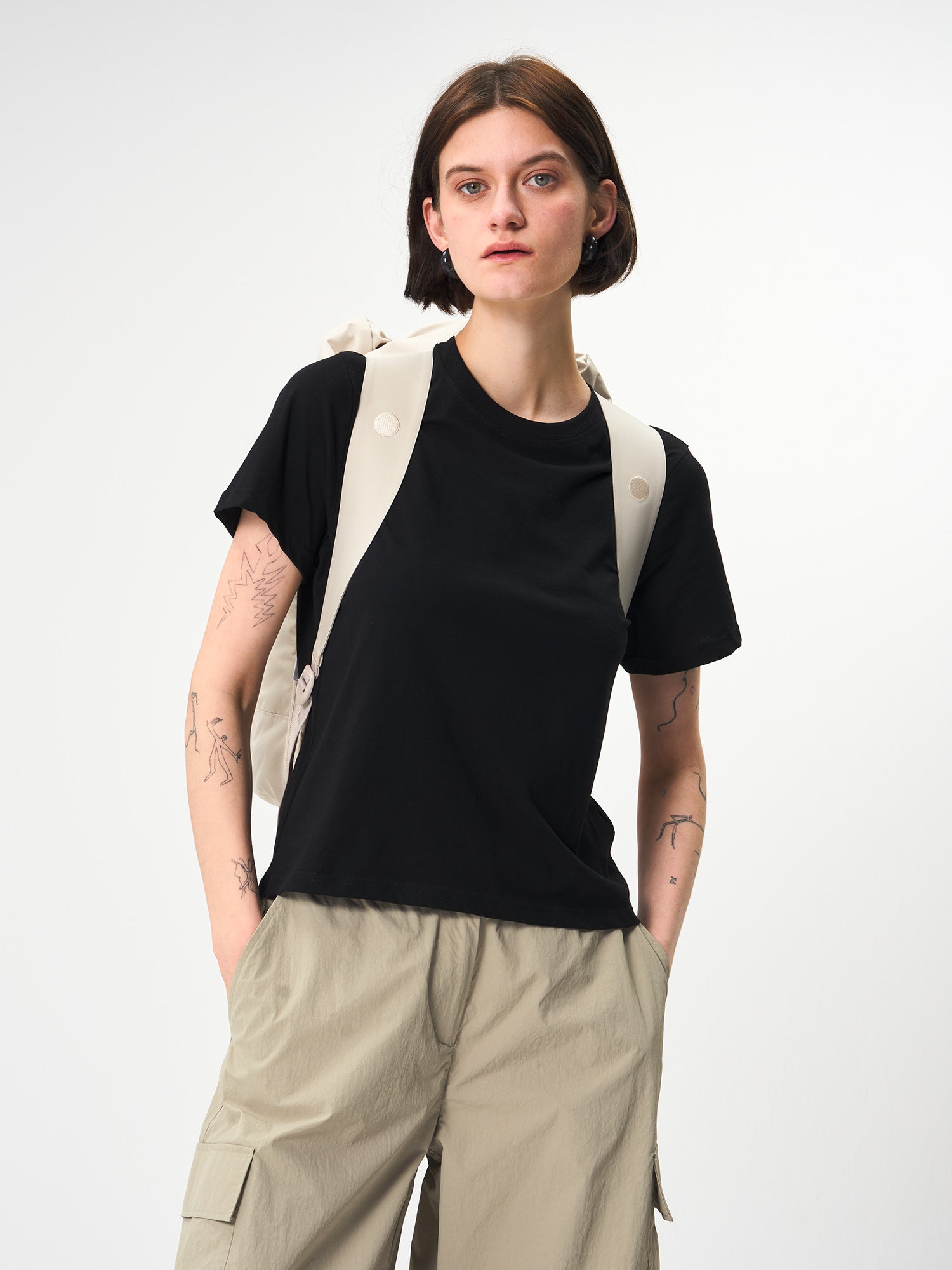 pinqponq-backpack-Kalm-Cliff-Beige-model-back