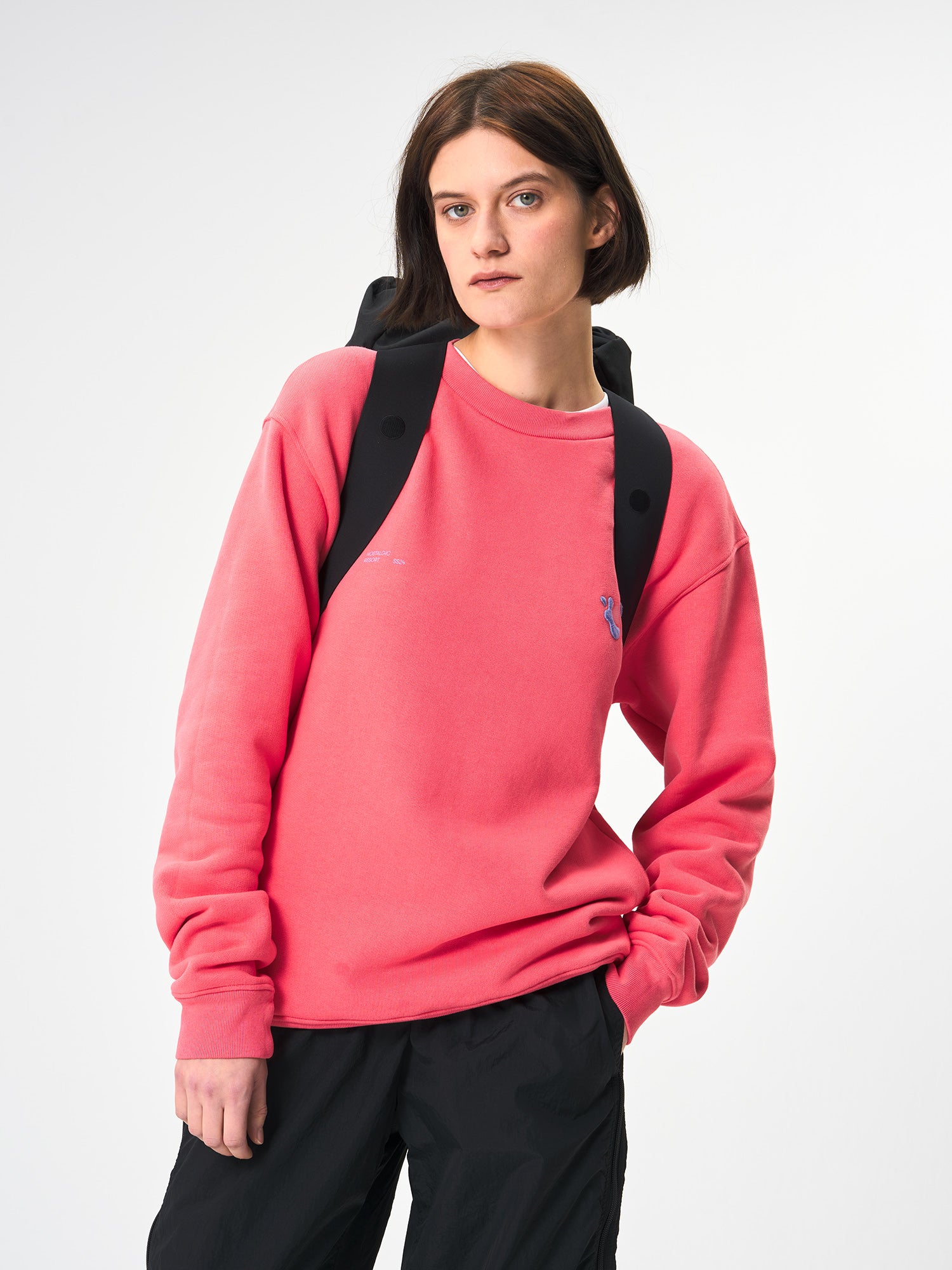 pinqponq-backpack-Kalm-Rooted-Black-model-back