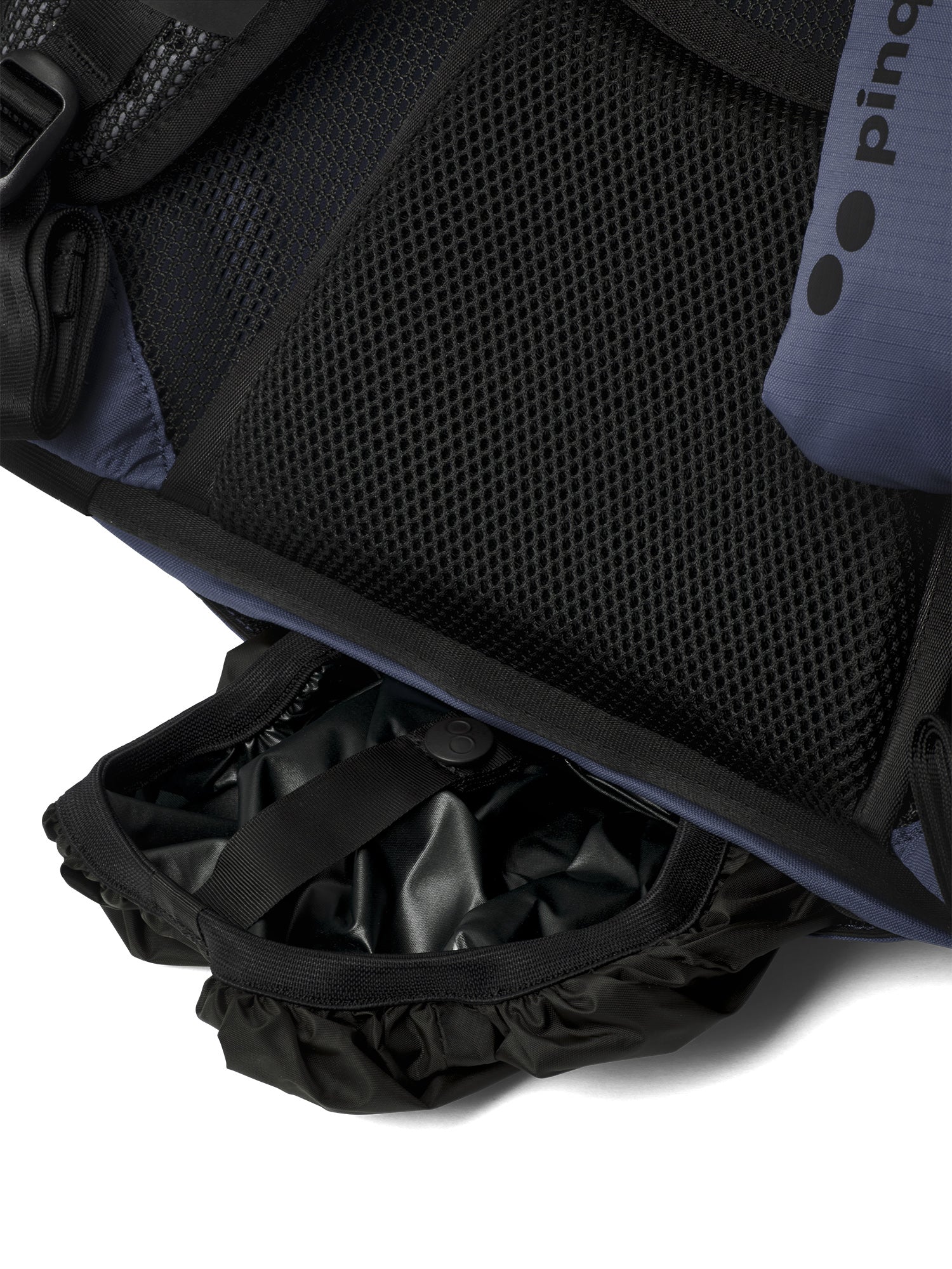 pinqponq-Komut-Large-Pure-Navy-closeup-detail