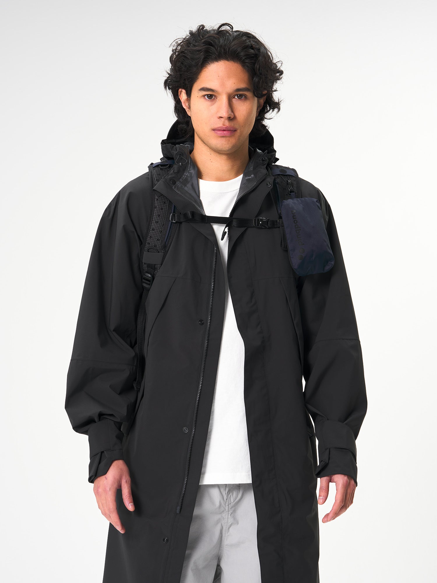 pinqponq-Komut-Medium-Pure-Navy-model-back