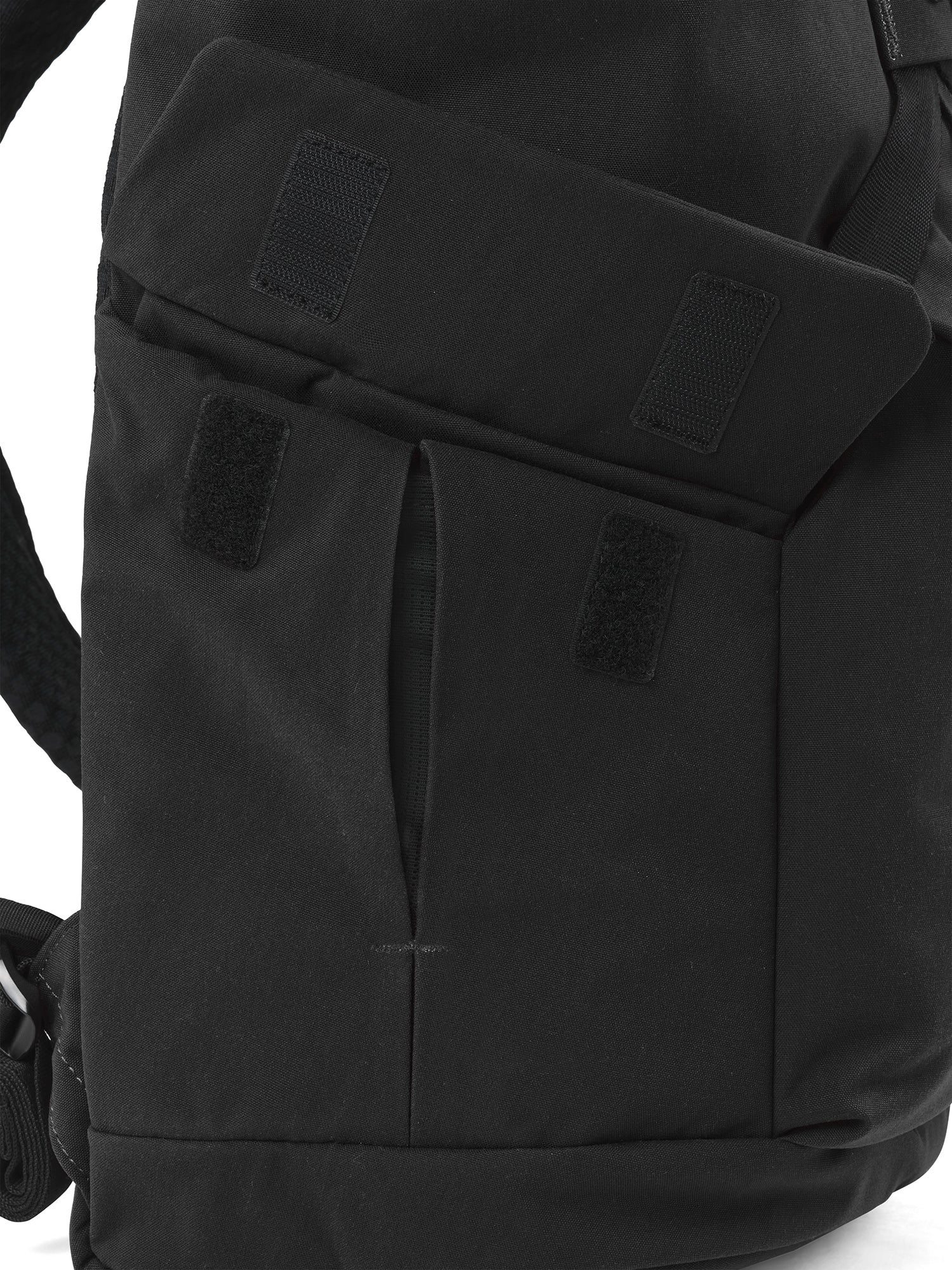 pinqponq-Kross-Solid-Black-details