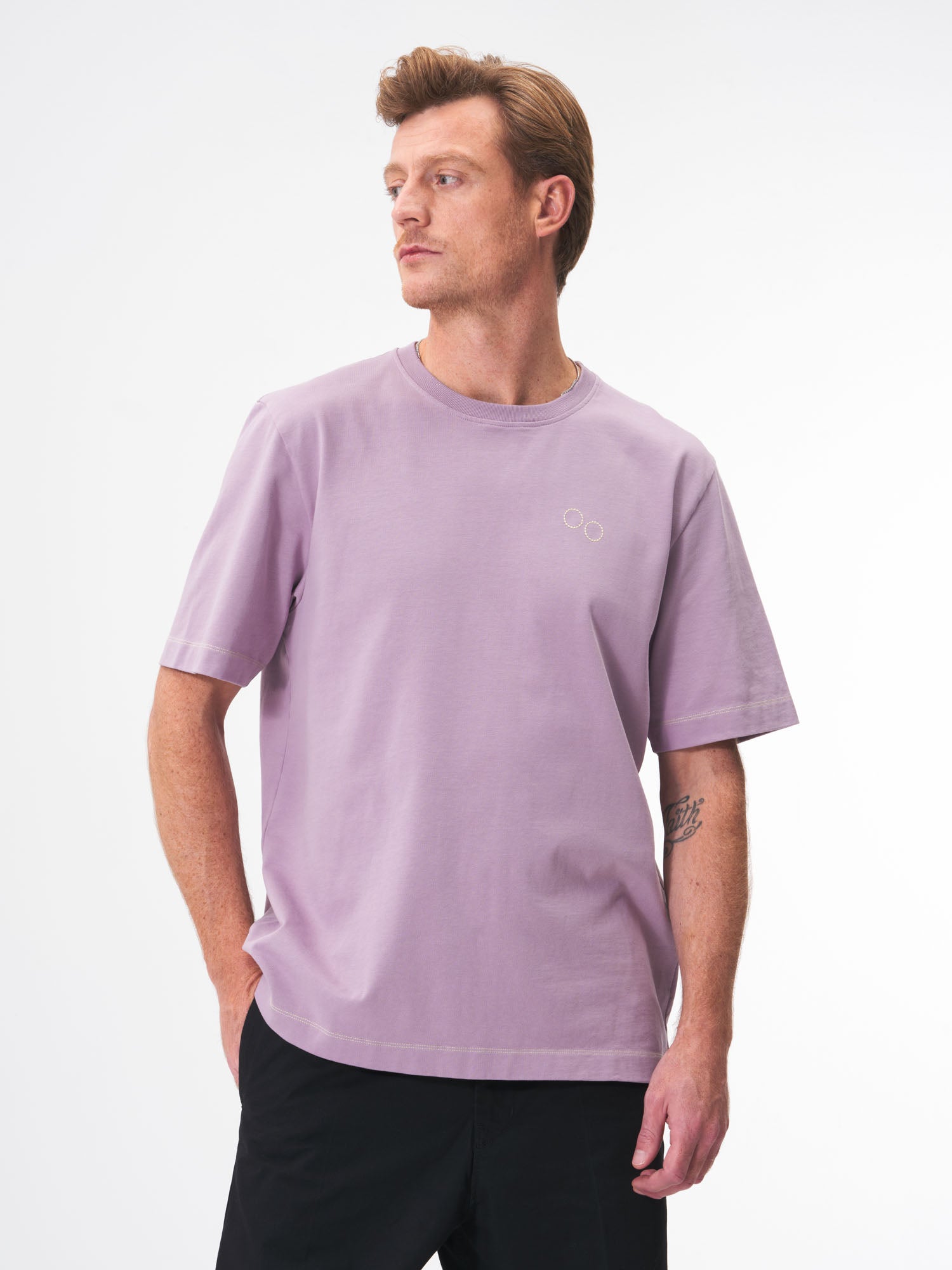pinqponq-T-Shirt-Crafted-Lilac-model-male-front