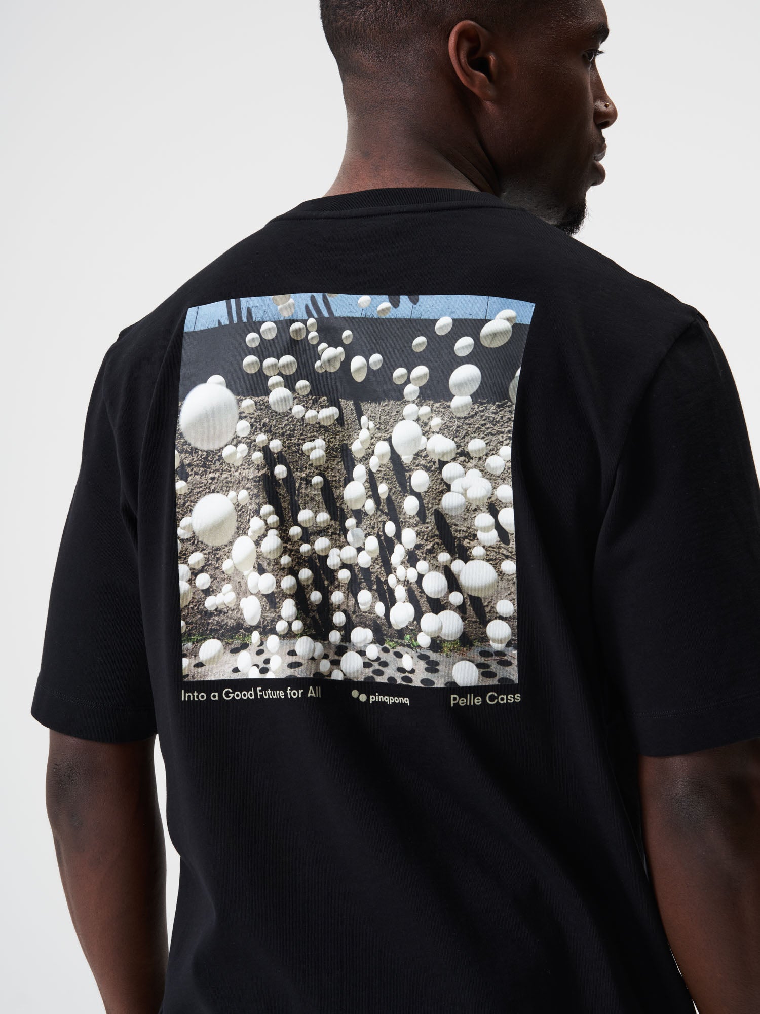 pinqponq-T-Shirt-Graphic-Men-Black-Pelle-Cass-Pingpong-model-back