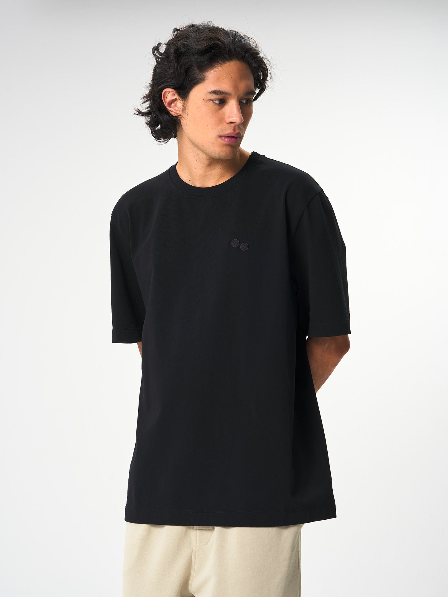 pinqponq-Tshirt-Cotton-Men-Black-model-front