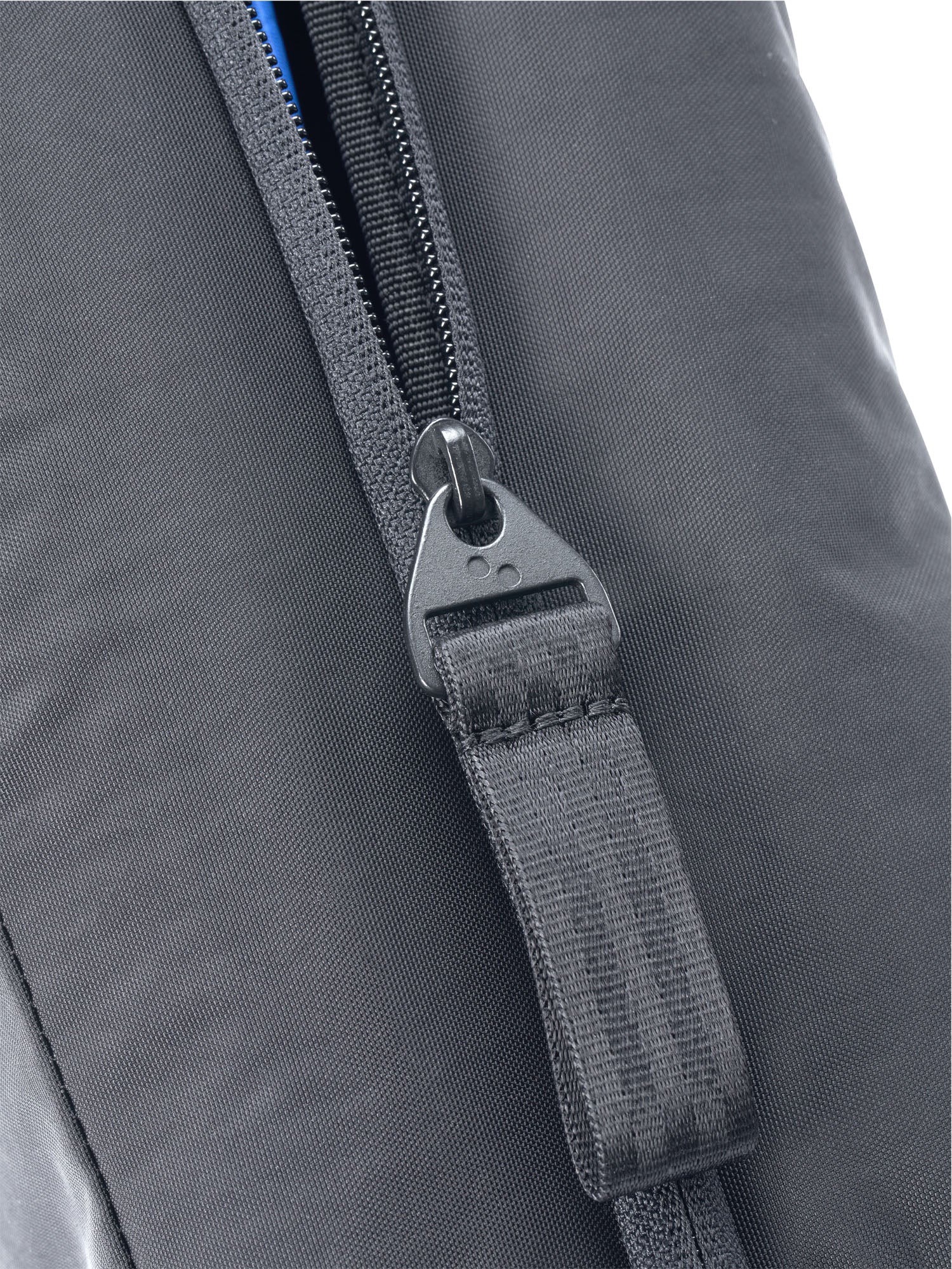 pinqponq-Washbag-Crinkle-Grey-closeup-detail