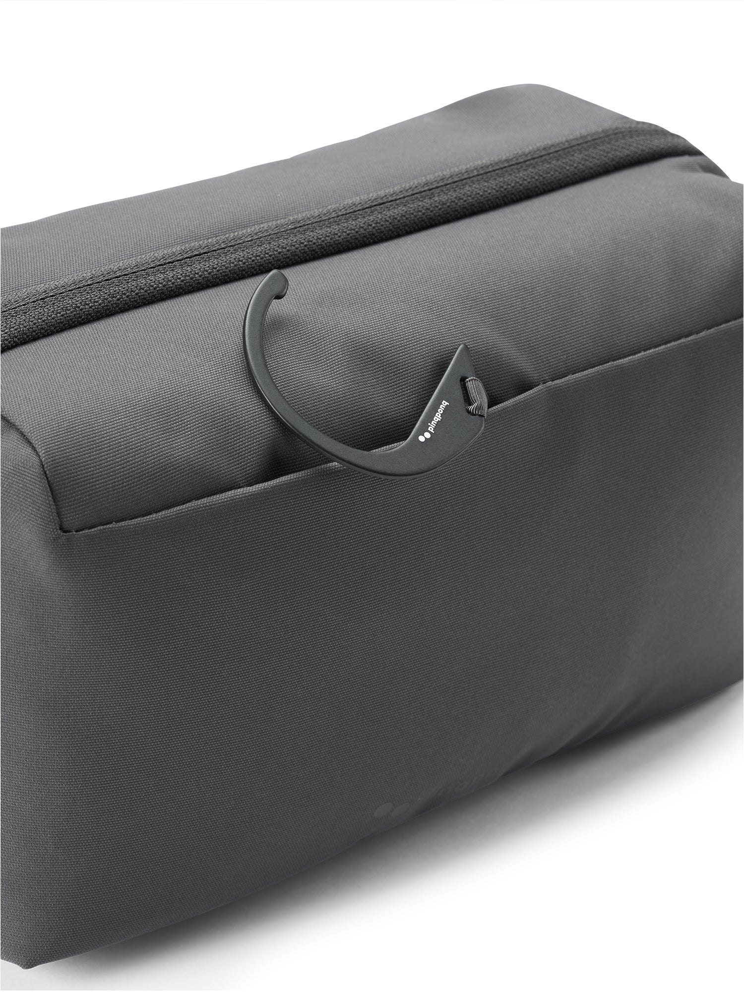 pinqponq-Washbag-Deep-Anthra-closeup-details