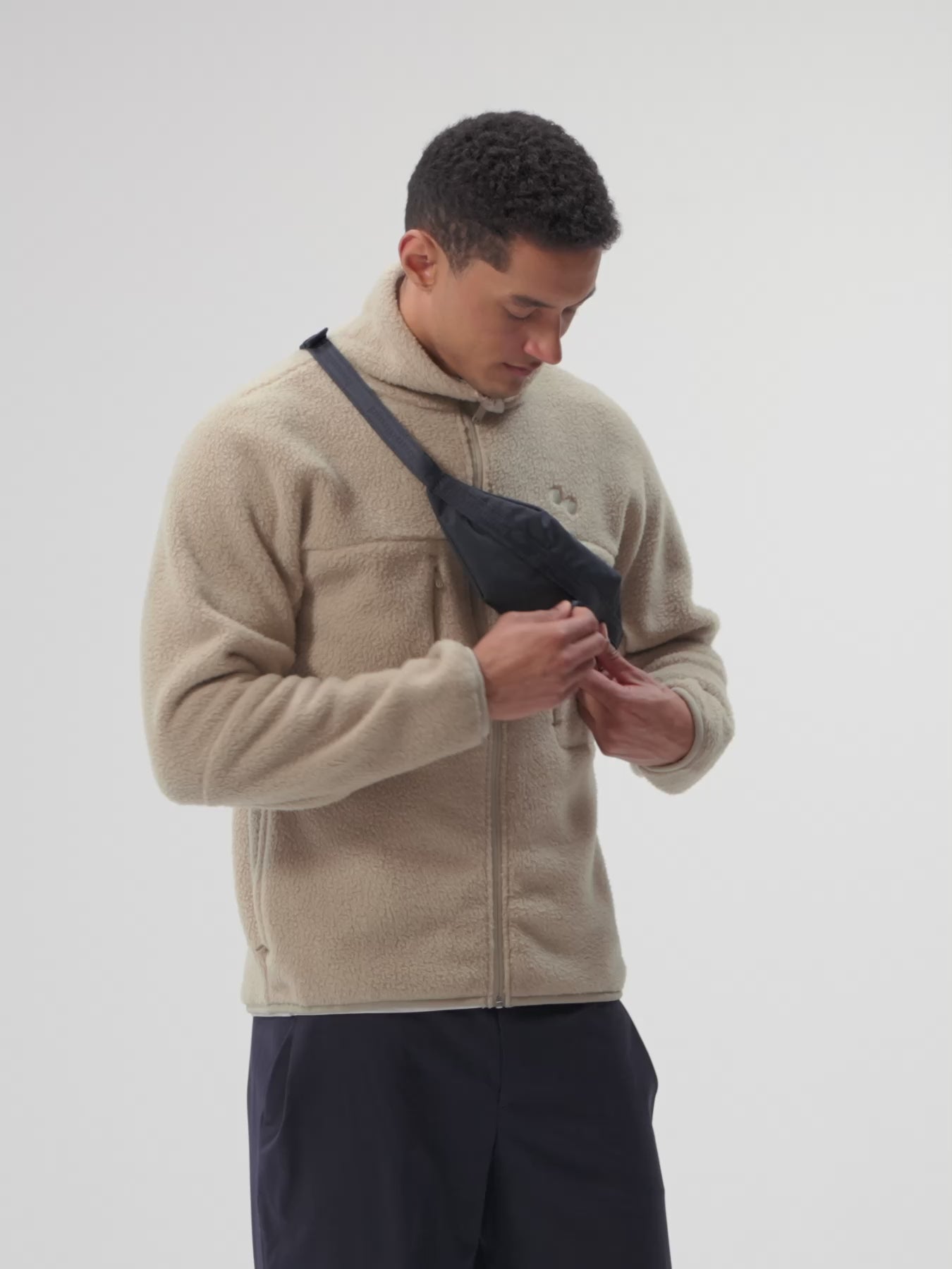 pinqponq-Nik-Fjord-Navy-video