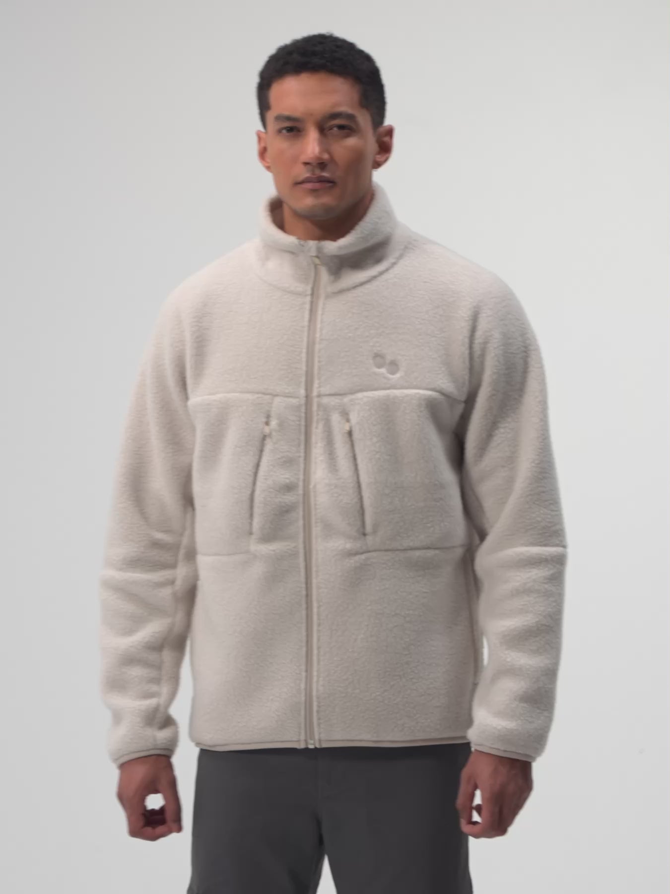 pinqponq-Fleece-Jacket-Men-Cliff-Beige-model-video
