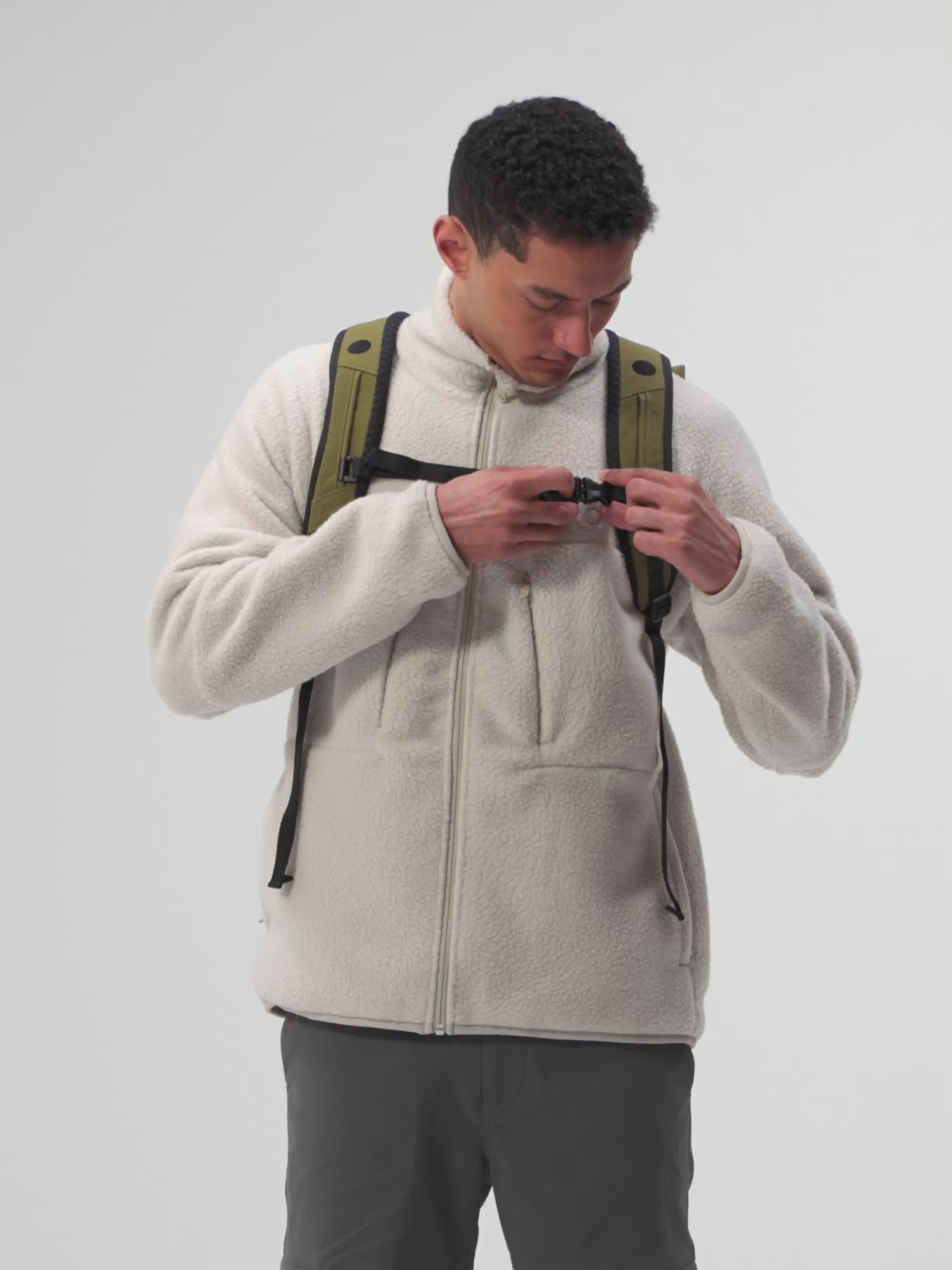 pinqponq-Kross-Solid-Olive-video