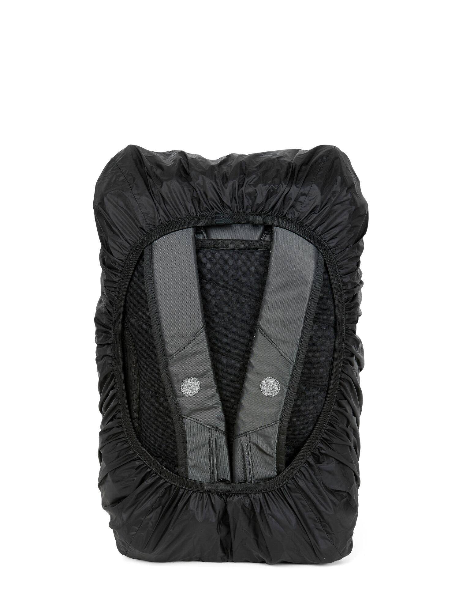 pinqponq-kover-blok-medium-protect-black-rain-cover-back