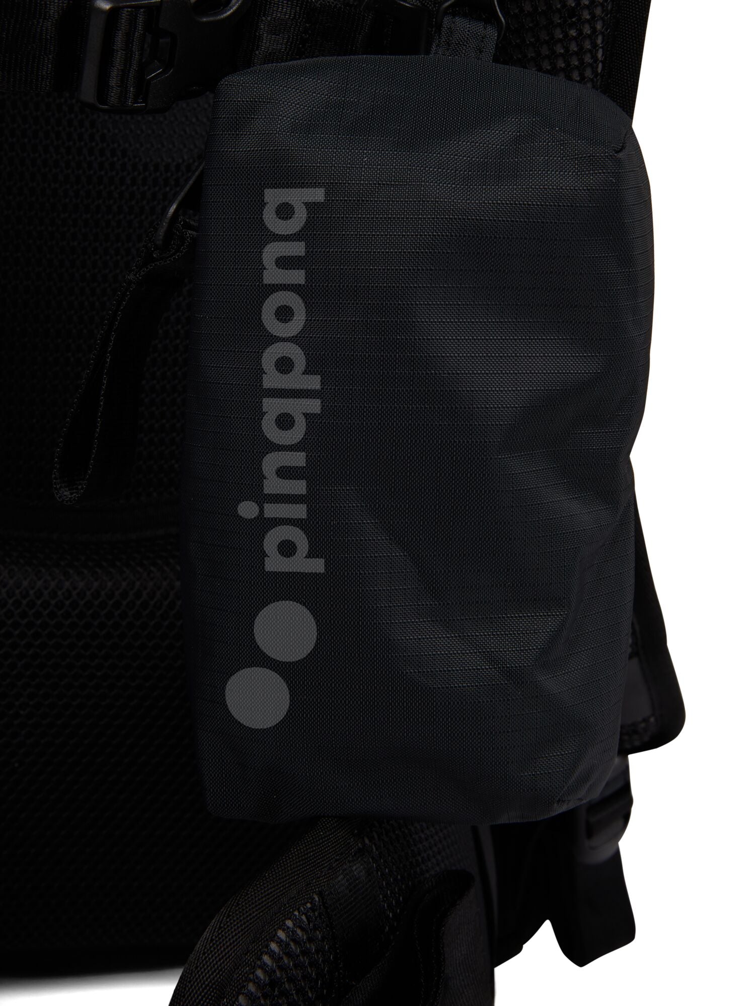 pinqponq-backpack-komut-large-pure-black-detail