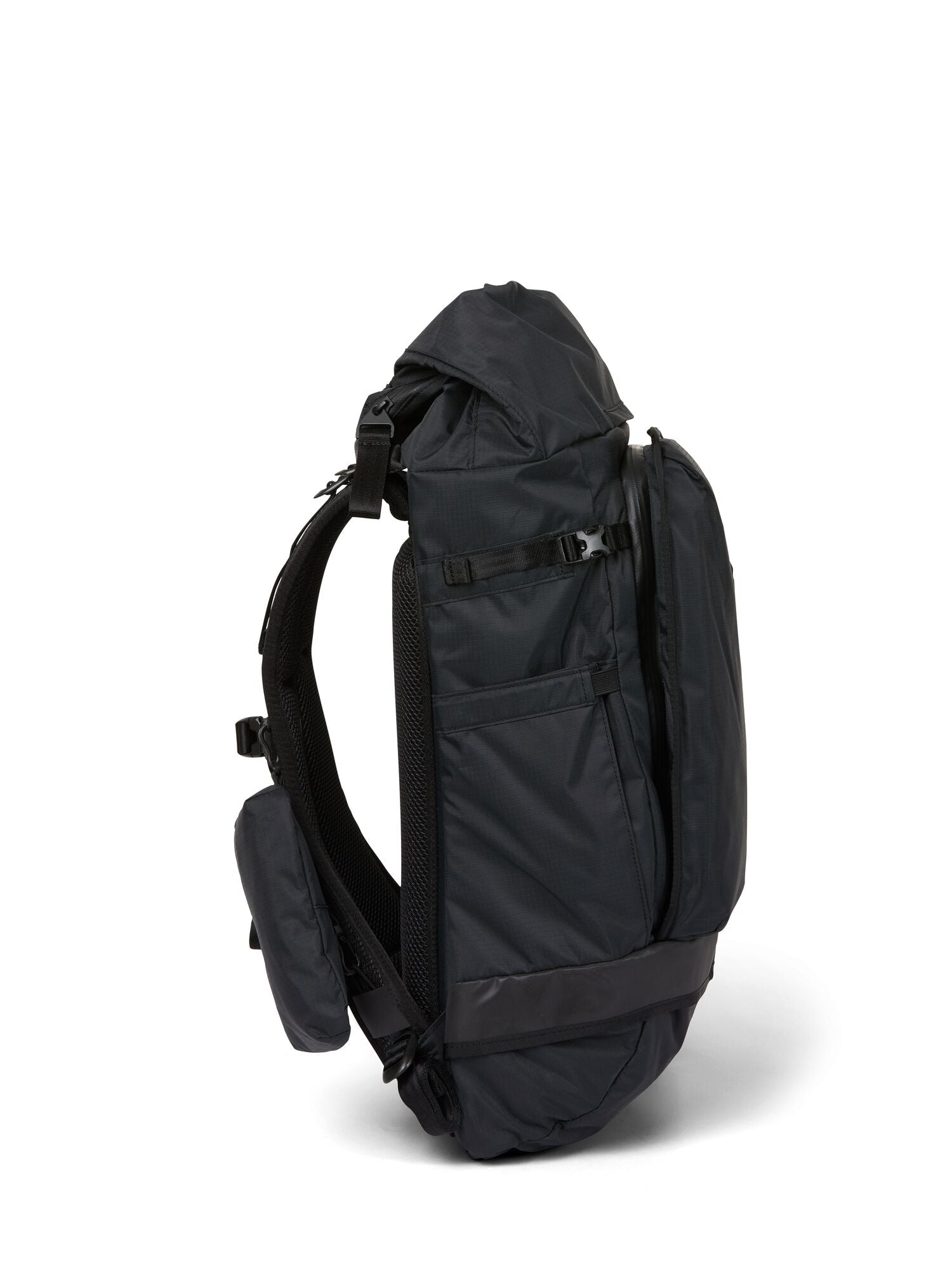 Pinqponq-Komut-Medium-Pure-Black-Side