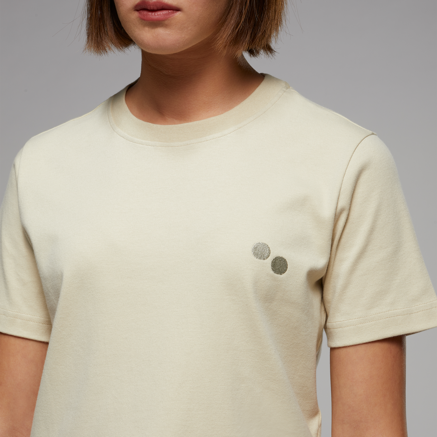 pinqponq-T-Shirt-Women-Sand-Beige-model-front-detail