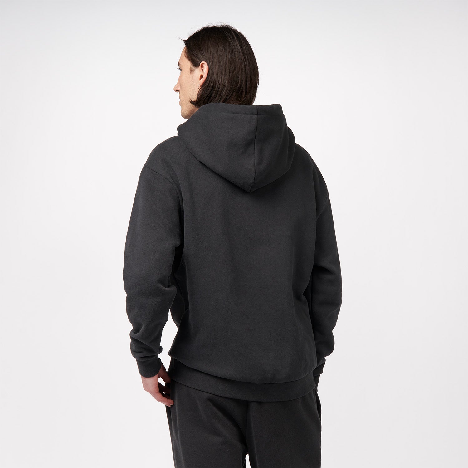 pinqponq-Hoodie-Peat-Black-Yin-Yang-model-back