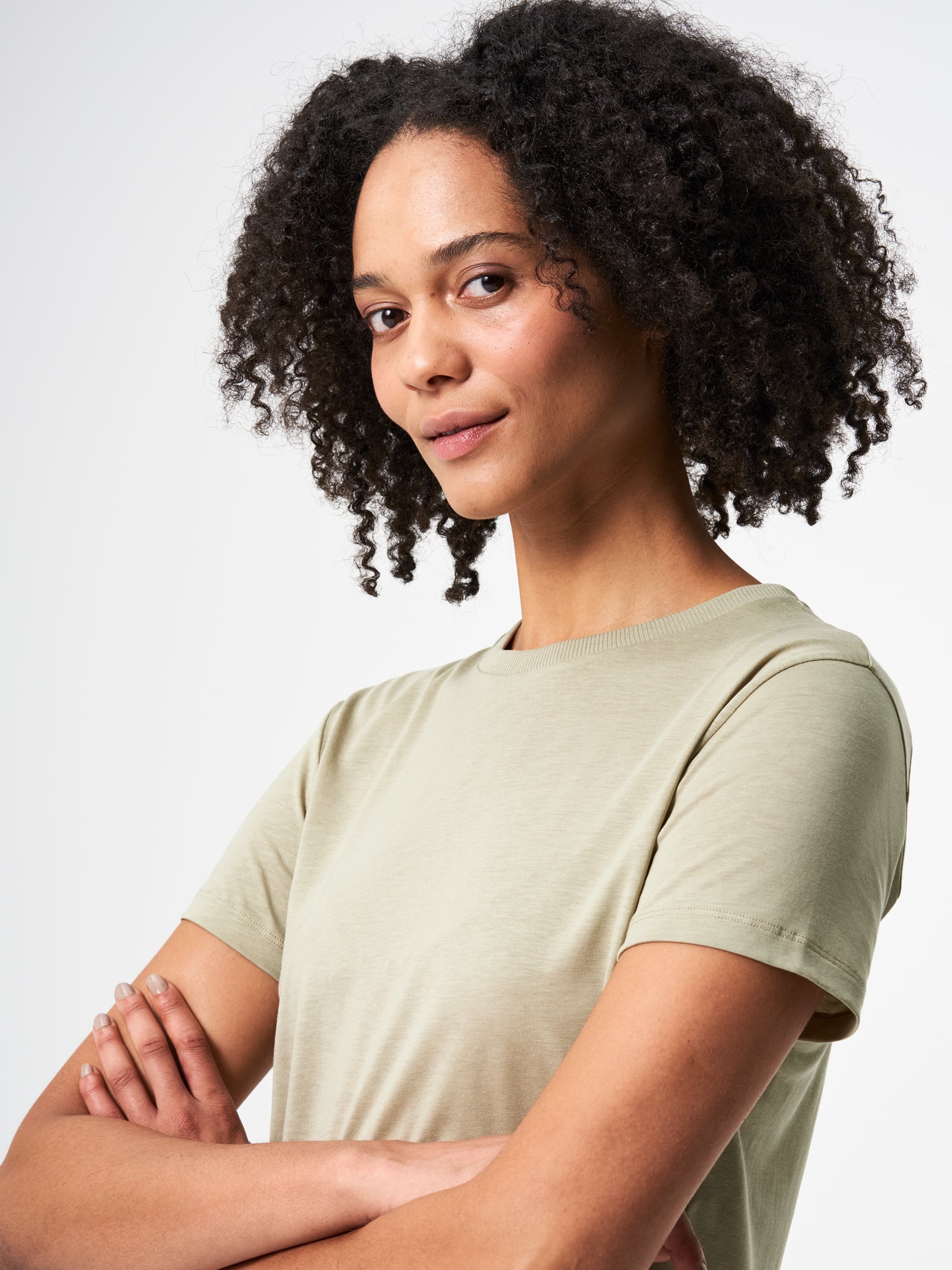 pinqponq-Tshirt-Tencel-Cotton-Women-Tone-Wooden-Olive-model-front-detail