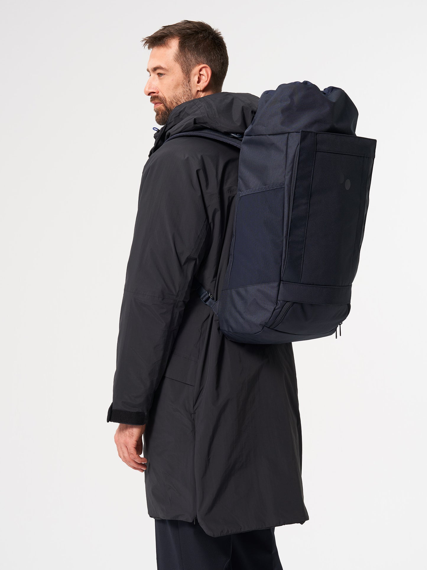 pinqponq-Blok-Large-Fjord-Navy-model-back