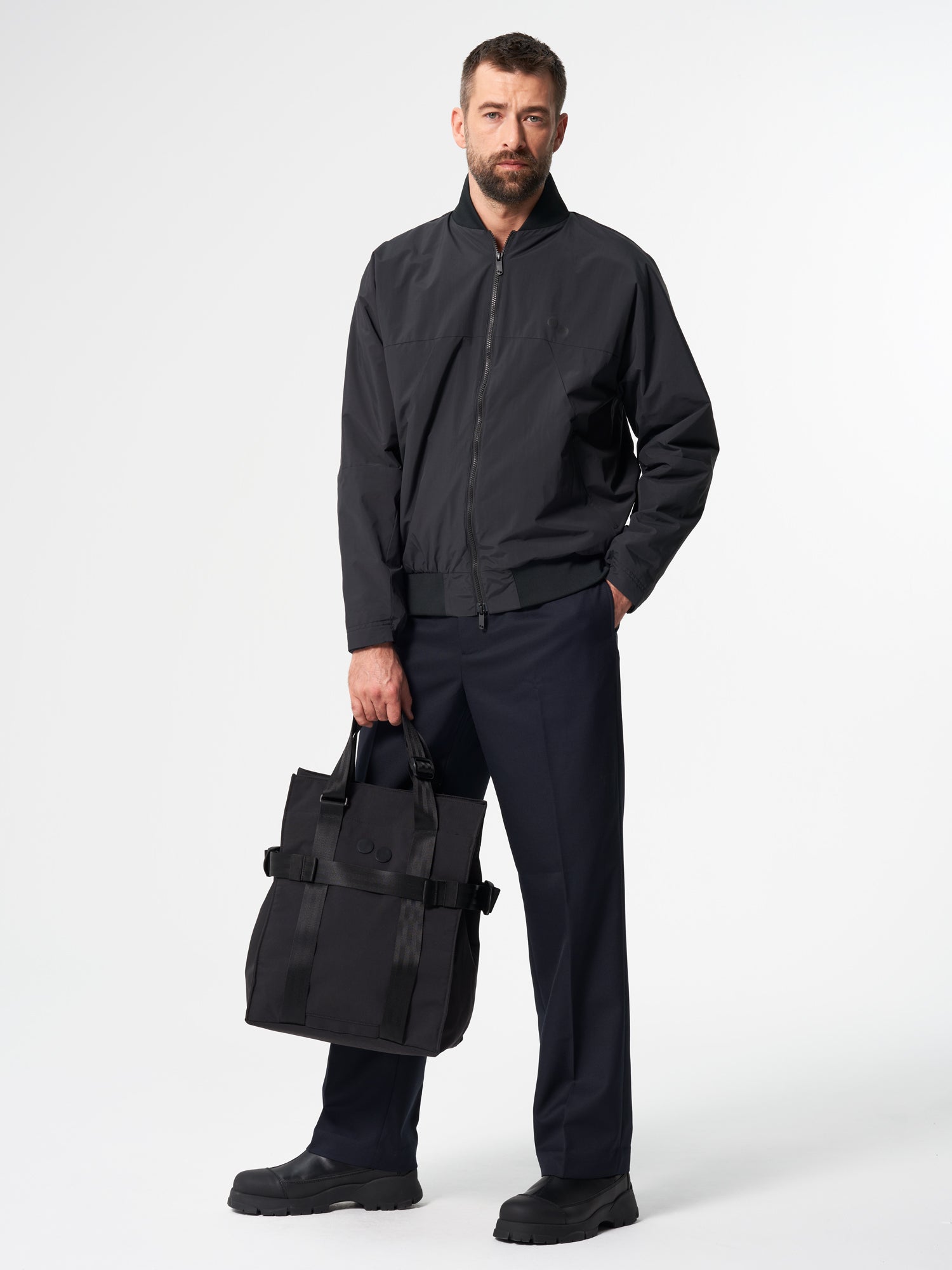 pinqponq-Pendik-TB-Solid-Olive-model-front