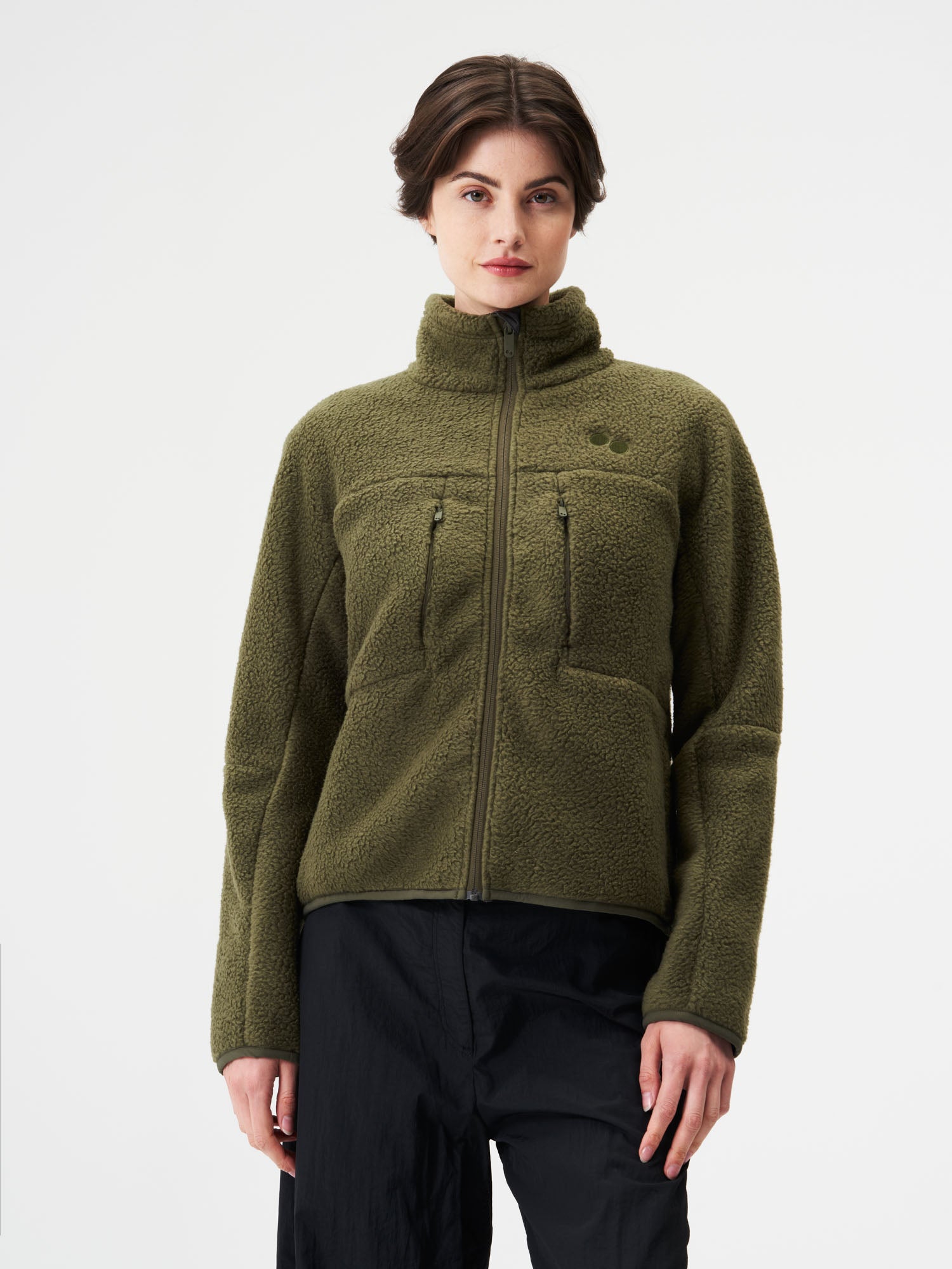 pinqponq-Fleece-Jacket-Women-Eternal-Olive-model-front