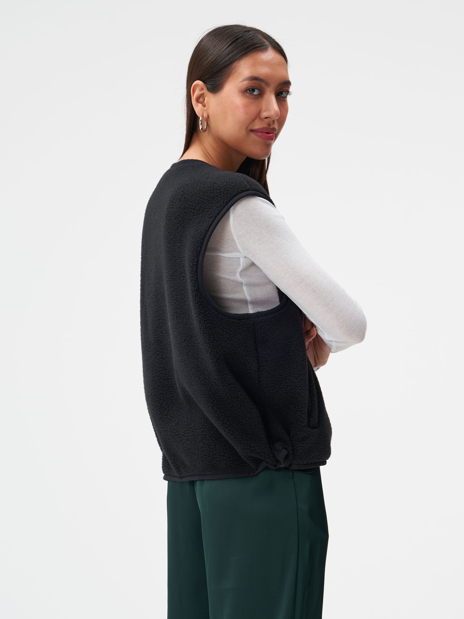Fleece Vest - Peat Black (Female)