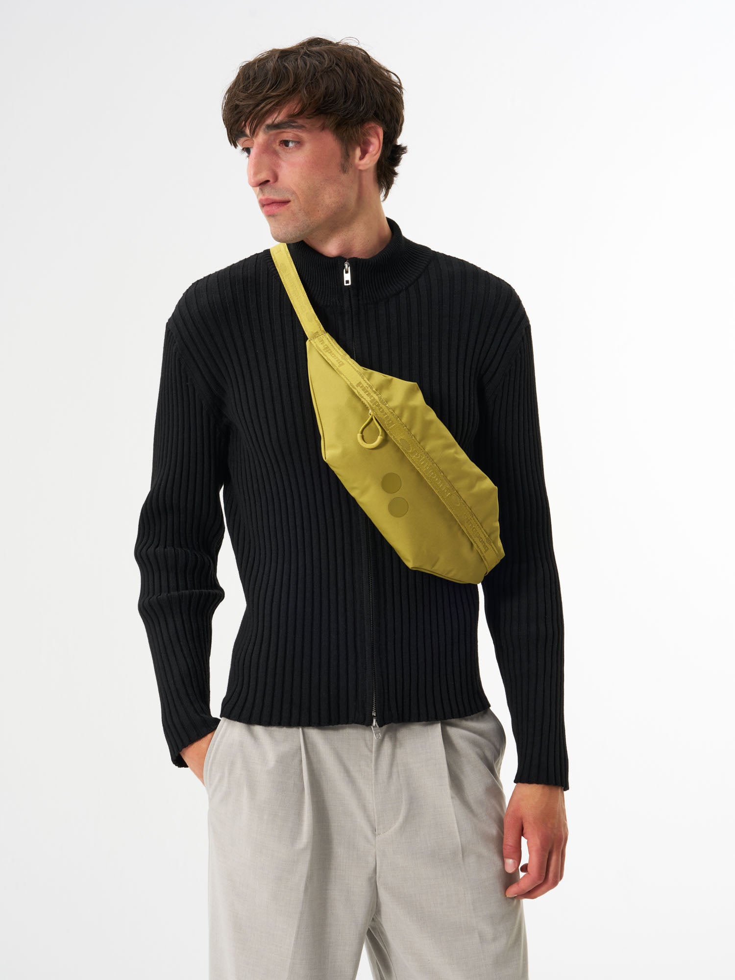 pinqponq-Brik-Bitter-Lemon-model-front