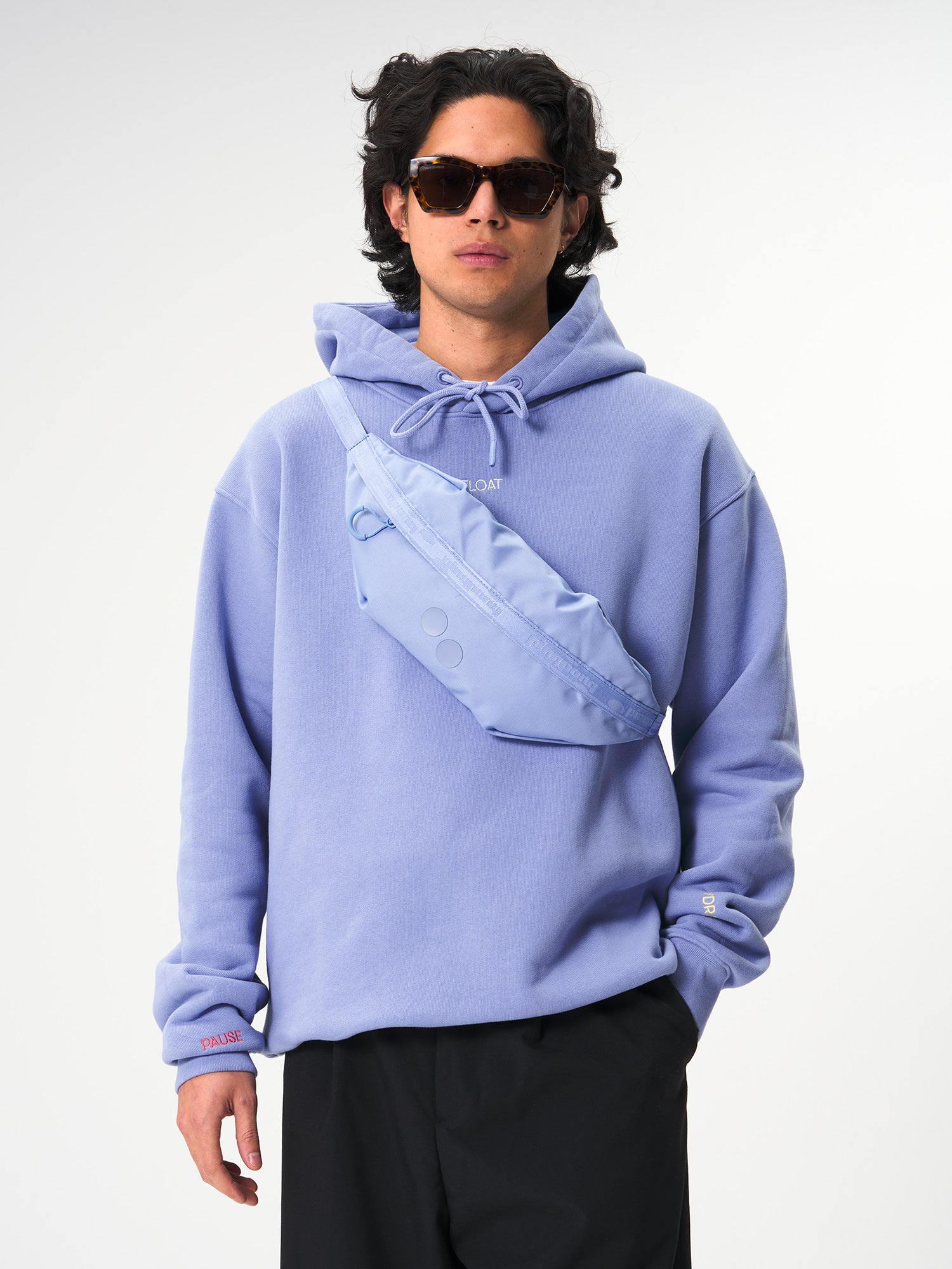 pinqponq-Brik-Pool-Blue-model-front