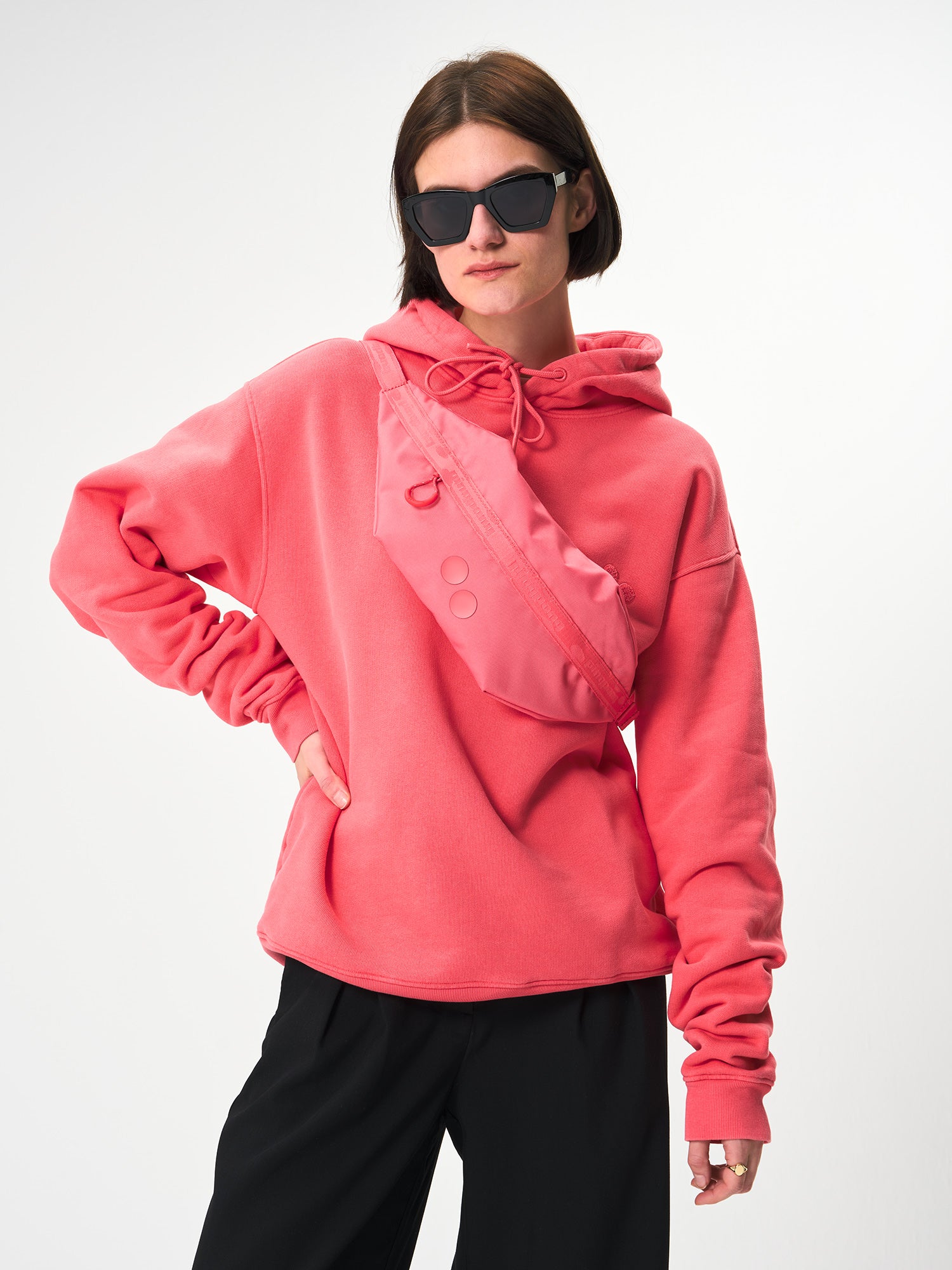 pinqponq-Brik-Watermelon-Pink-model-front