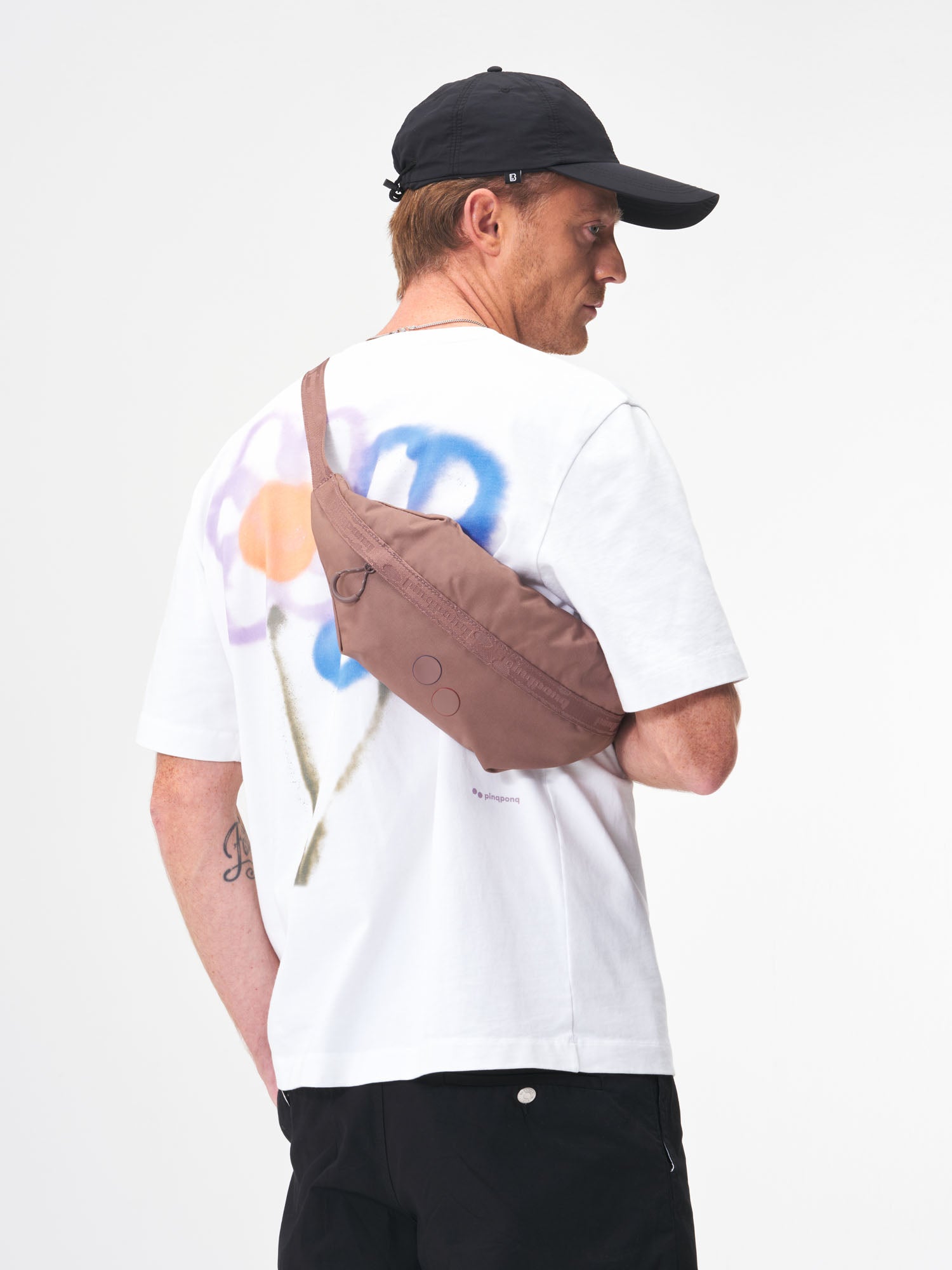 pinqponq-Brik-Dusted-Mauve-model-front