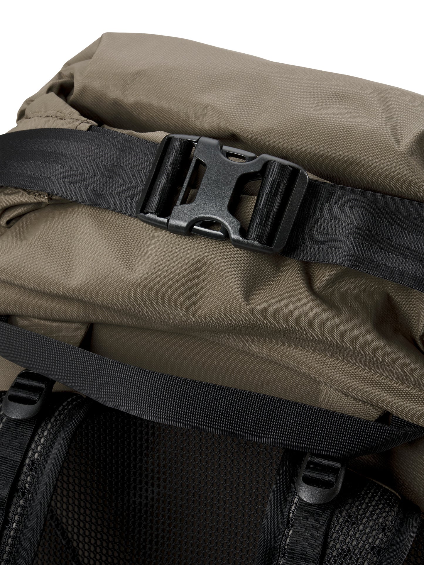 pinqponq-Komut-Large-Pure-Brown-details