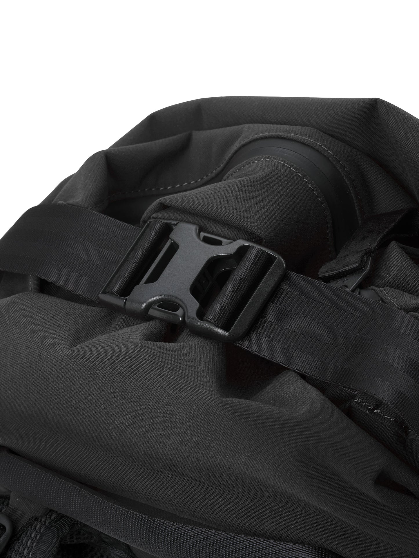 pinqponq-Komut-Medium-Solid-Black-details