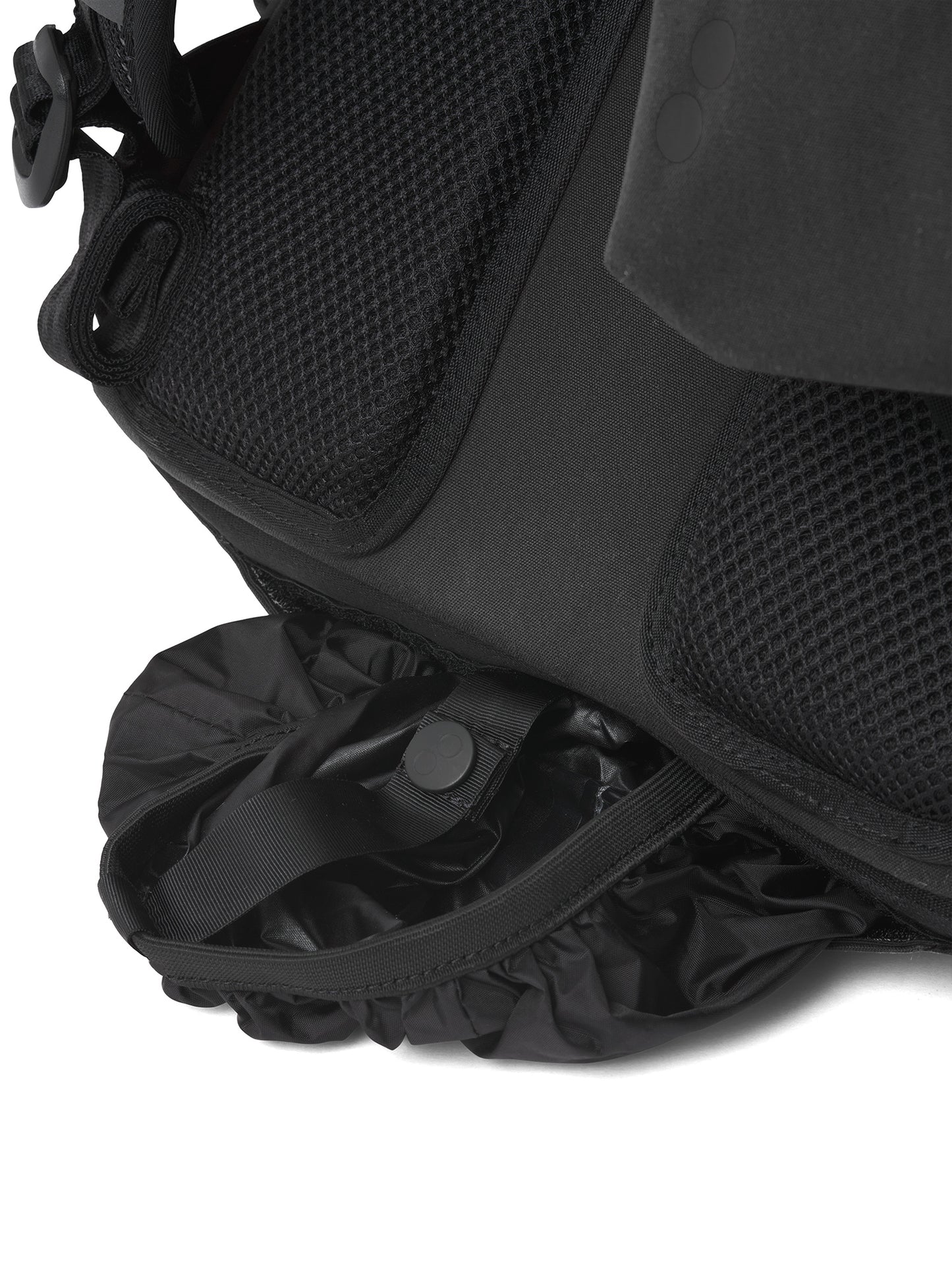 pinqponq-Komut-Medium-Solid-Black-details