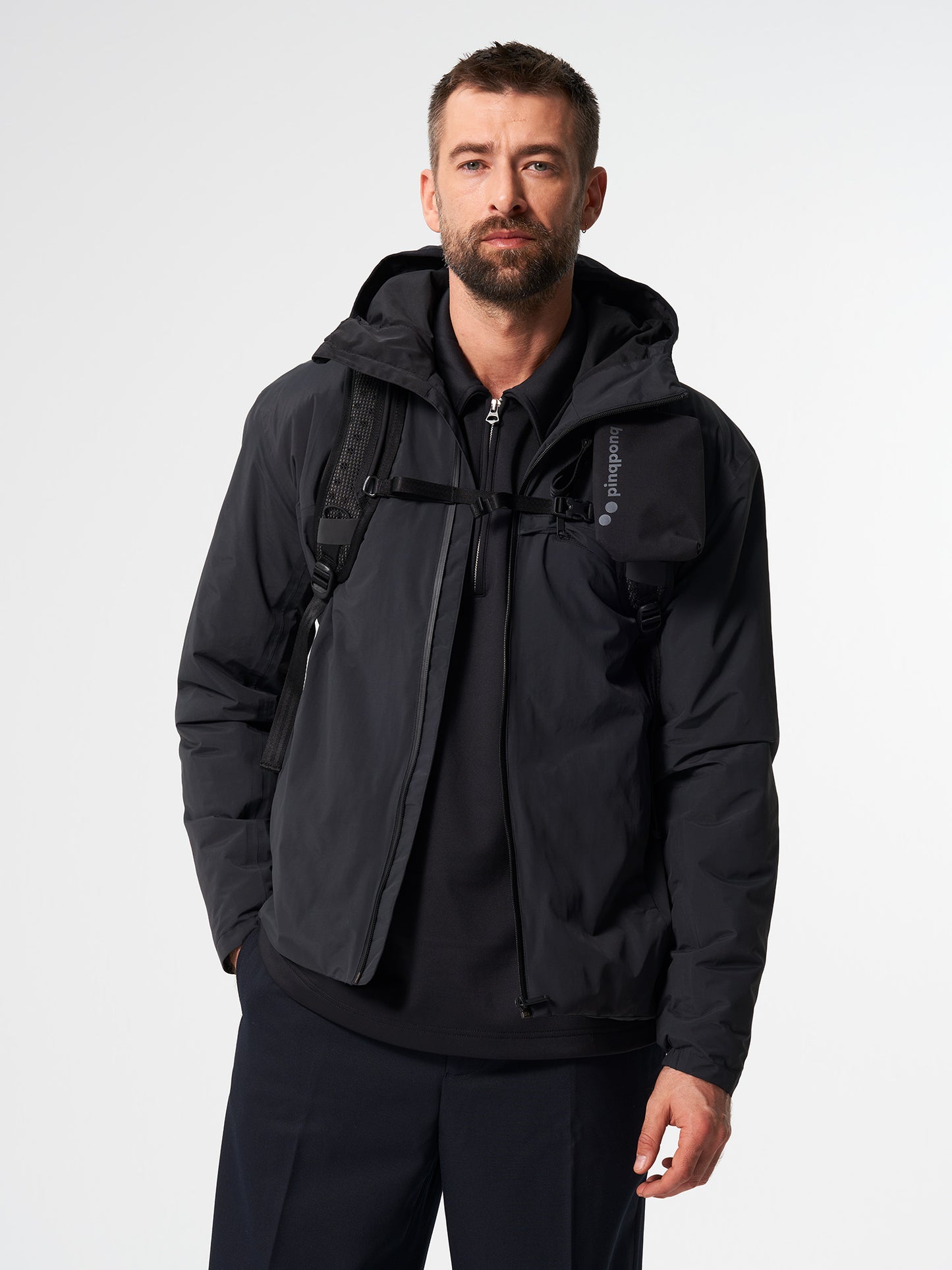 pinqponq-Komut-Medium-Solid-Black-model-front
