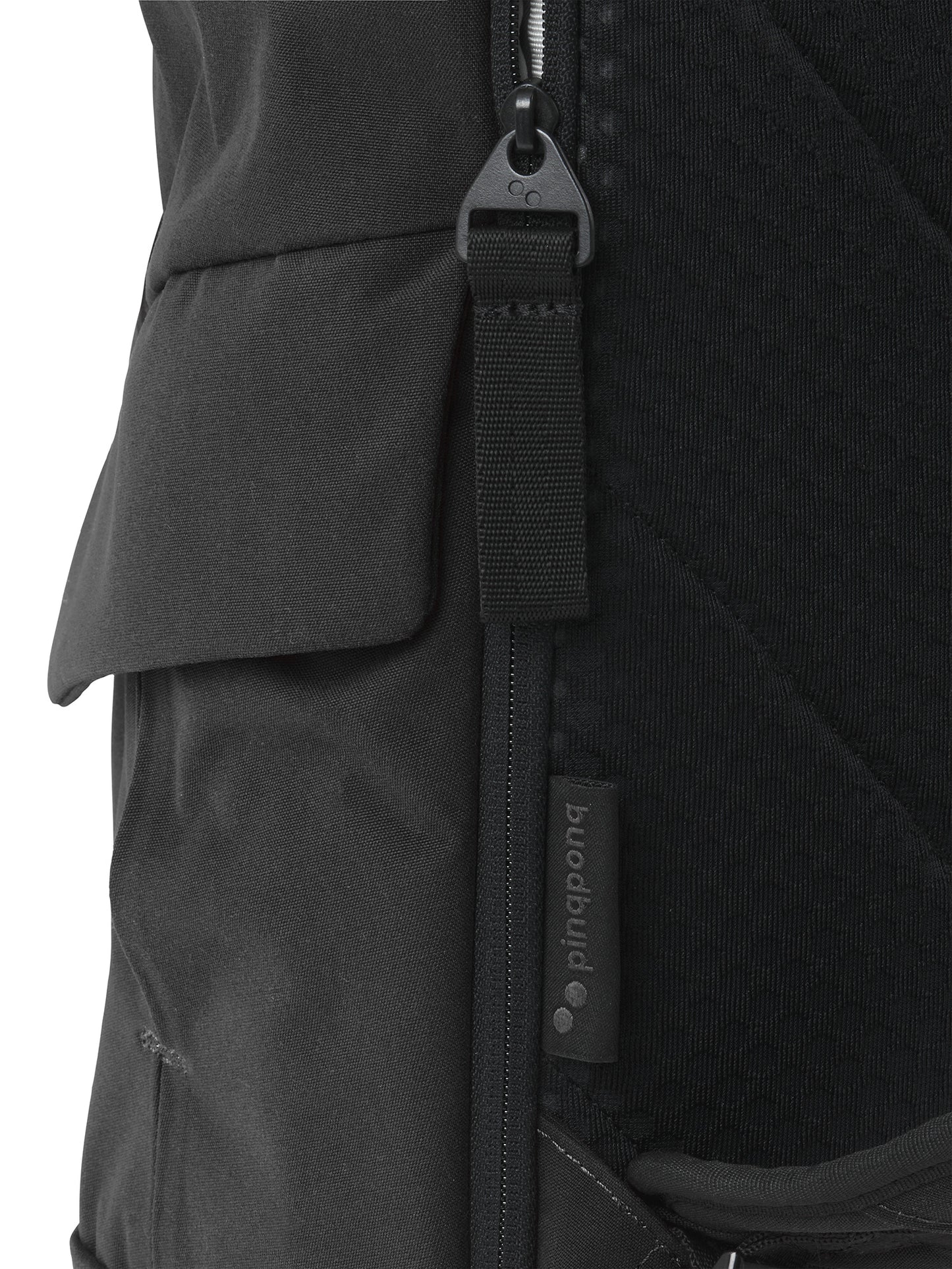 pinqponq-Kross-Solid-Black-details