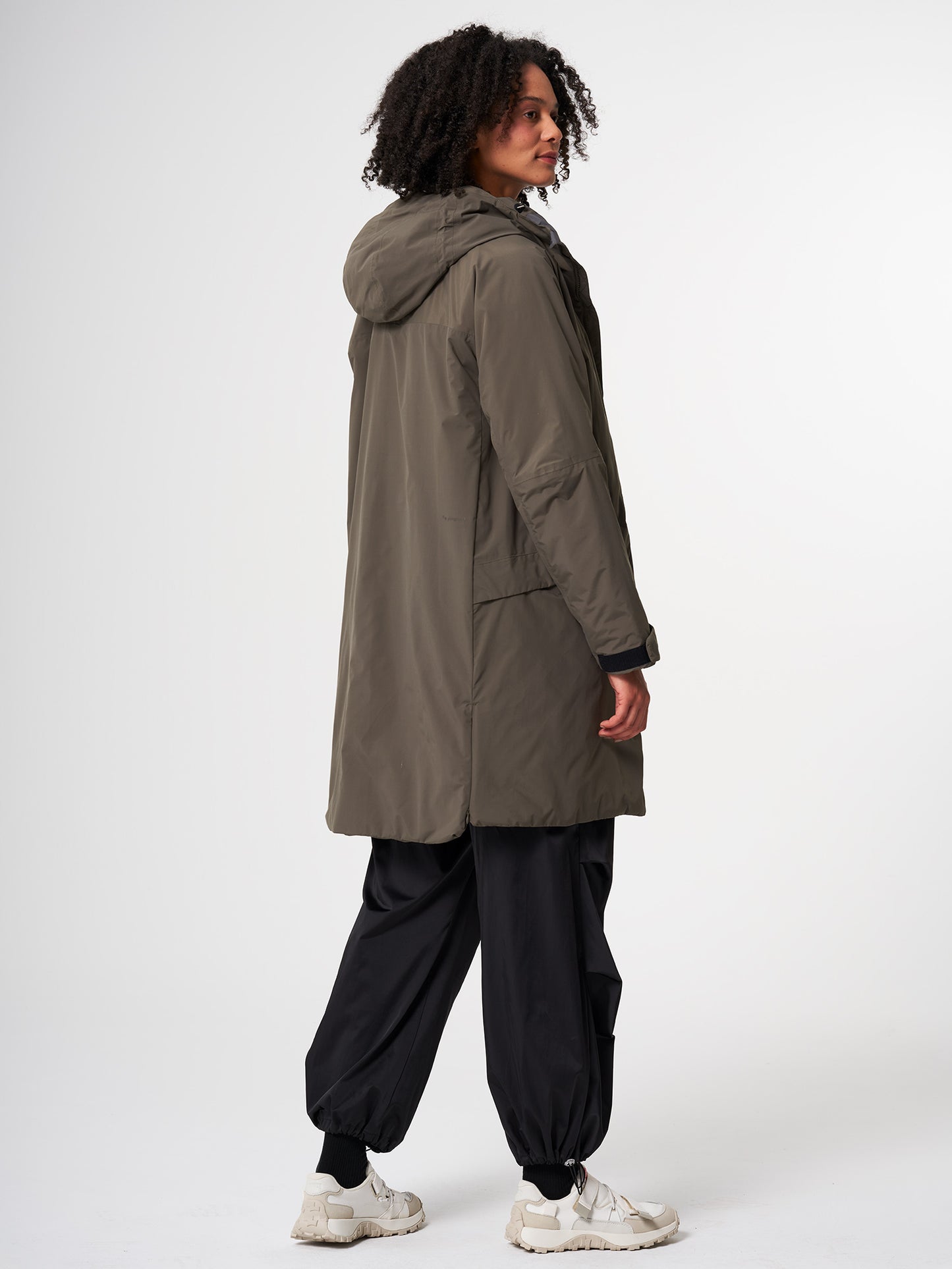 pinqponq-Parka-Unisex-Coffee-Brown-model-back